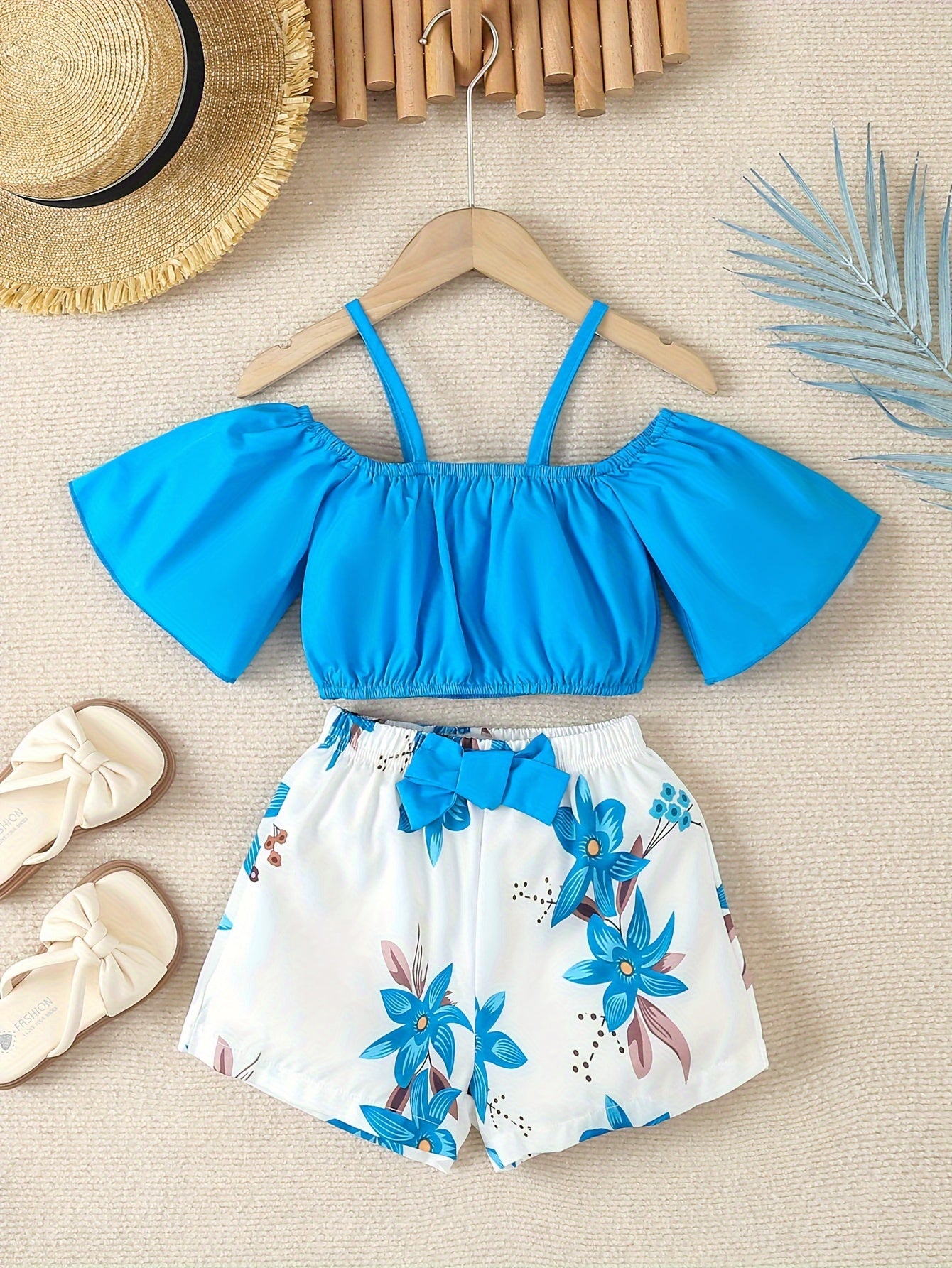 Girls' Shorts Set Two-piece Set Summer Casual Vacation Style Romantic Floral Print Shorts Set Girls' Summer Cool Off-the-Shoulder Strap Top + White Print Shorts Two-piece Set