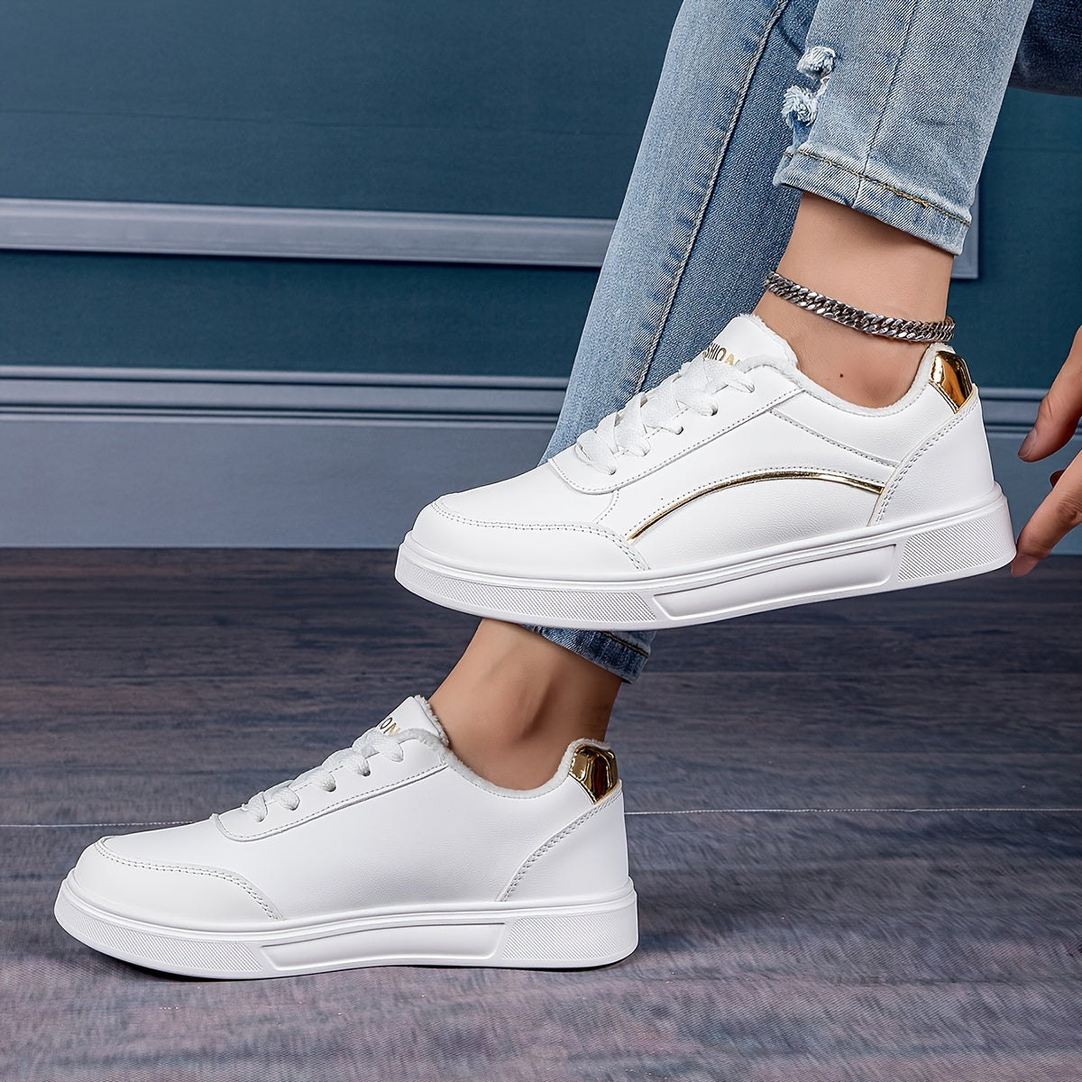 Women'S Fashion Sneakers, Low Top Lace-Up Sports Shoes, Solid Color with Glitter Embellishment, Lightweight All-Season Casual White Trainers, Durable EVA Sole, Fabric Inner & Insole, Microfiber Upper - Positioning Printing