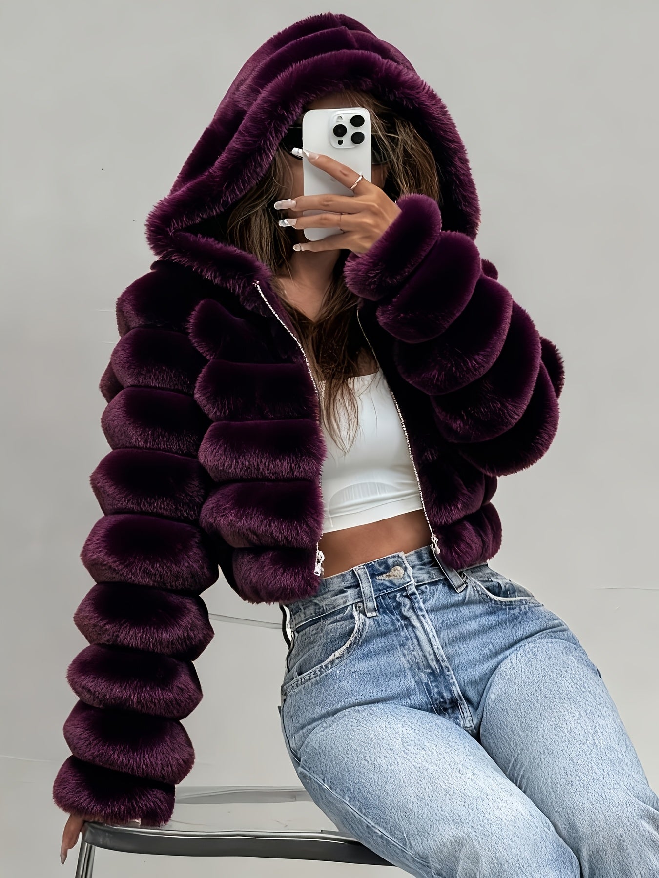 Elegant Women's Short Hooded Plush Coat for Fall/Winter