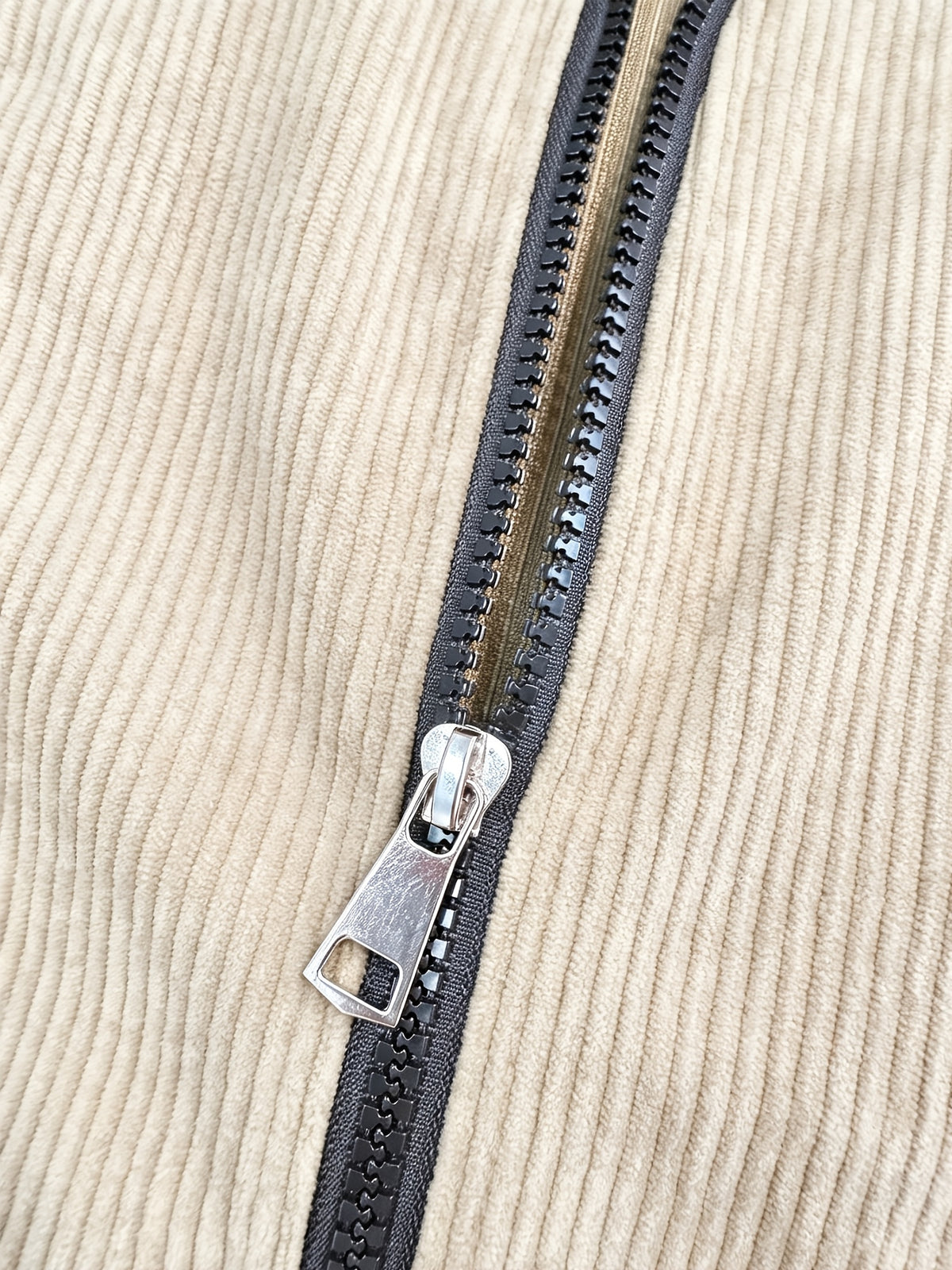 Men's Corduroy Zipper Jacket with Lapel Collar for Spring/Fall