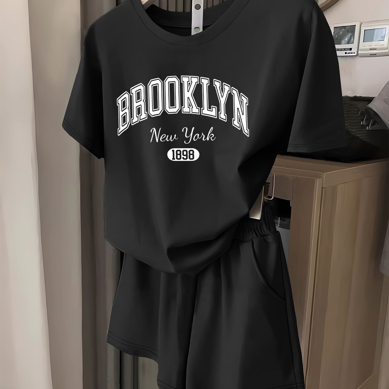 BROOKLYN letter print երկհատ հավաքածու, կարճաթև շապիկ և շորտեր, կանացի հագուստ