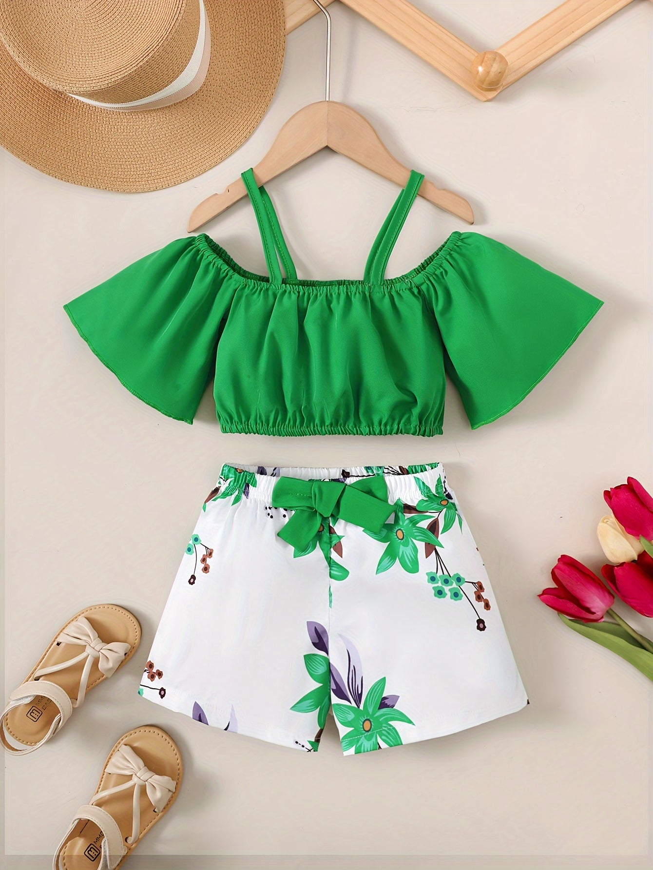 Girls' Shorts Set Two-piece Set Summer Casual Vacation Style Romantic Floral Print Shorts Set Girls' Summer Cool Off-the-Shoulder Strap Top + White Print Shorts Two-piece Set