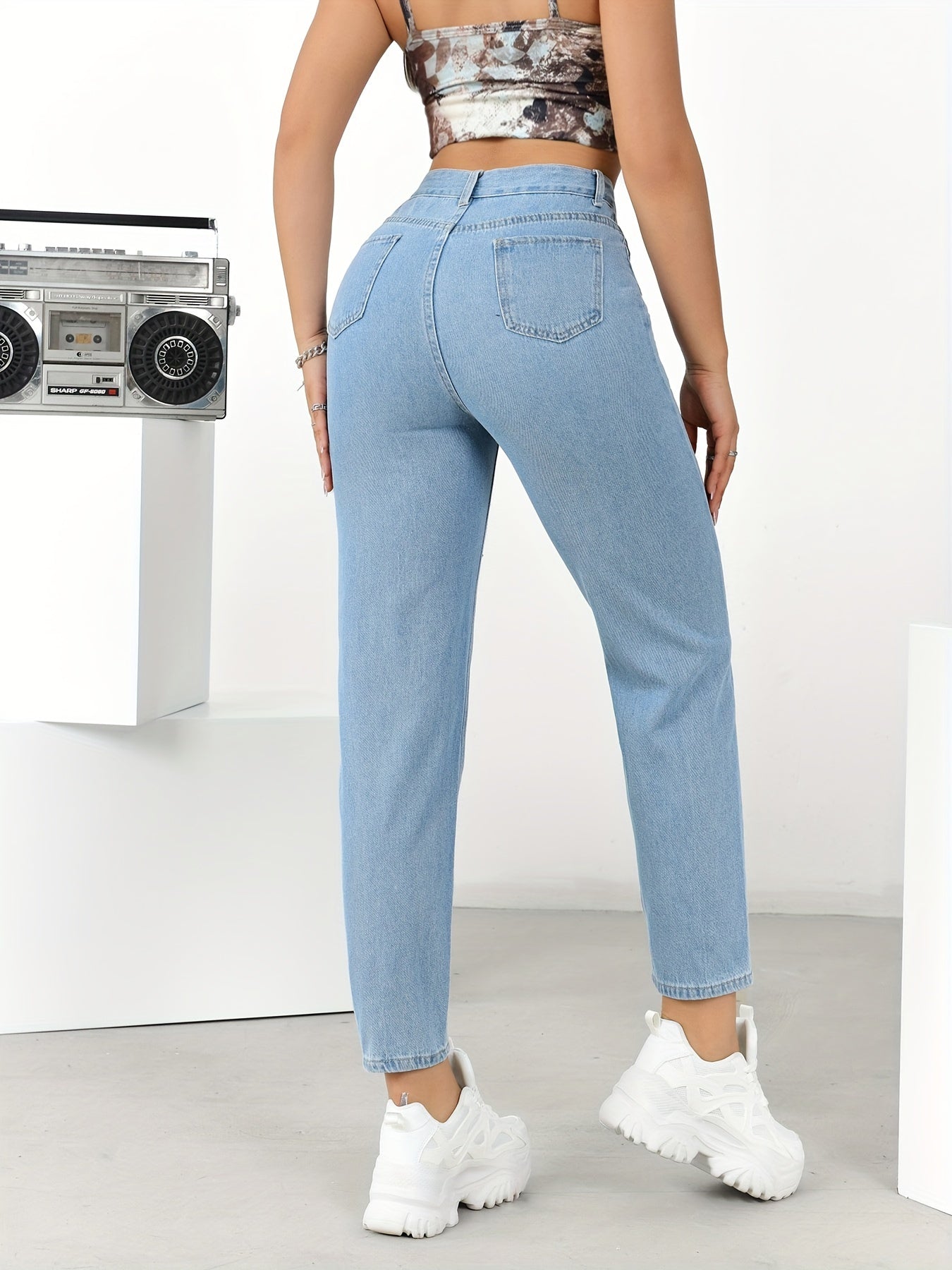 SLRO Women's High Waist Cropped Jeans Casual Button Fly Denim Pants with Non-Stretch Cotton Blend and Ombre Pattern for All Seasons