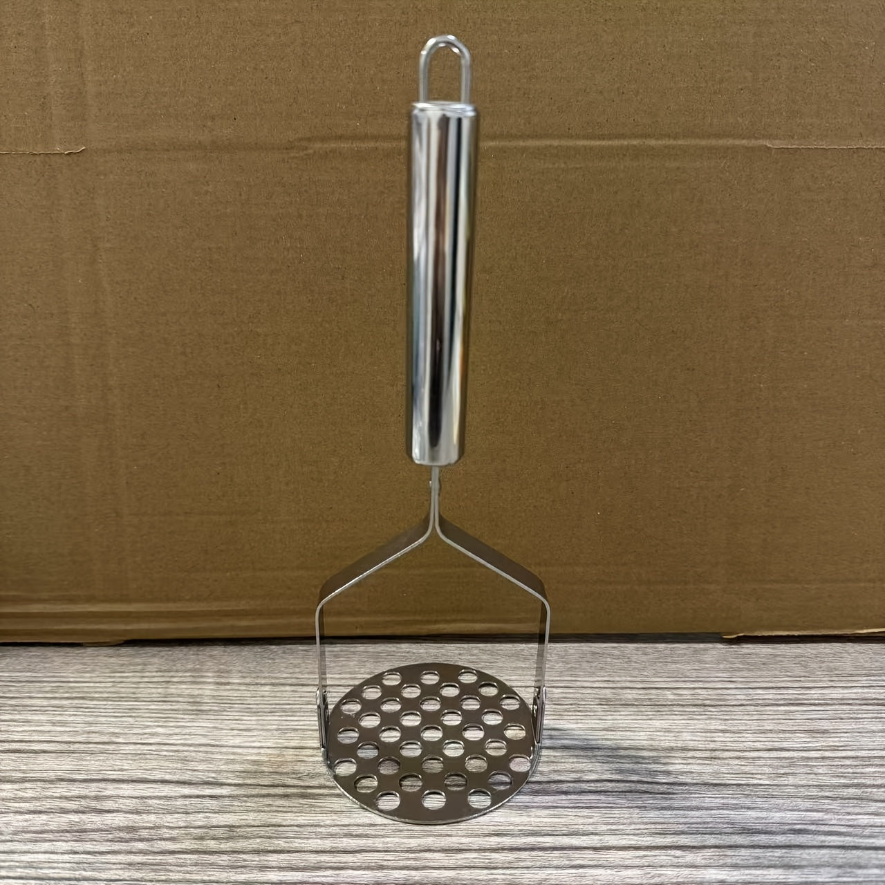 Stainless Steel Potato Ricer Masher - ձեռքով ձեռքի խոհանոցային մամլիչ գործիք բանջարեղենի, մրգերի, չլիցքավորված խոհանոցային սպասքի համար. տնային և դպրոցական պարագաների դիմացկուն բազմաֆունկցիոնալ ջարդիչ