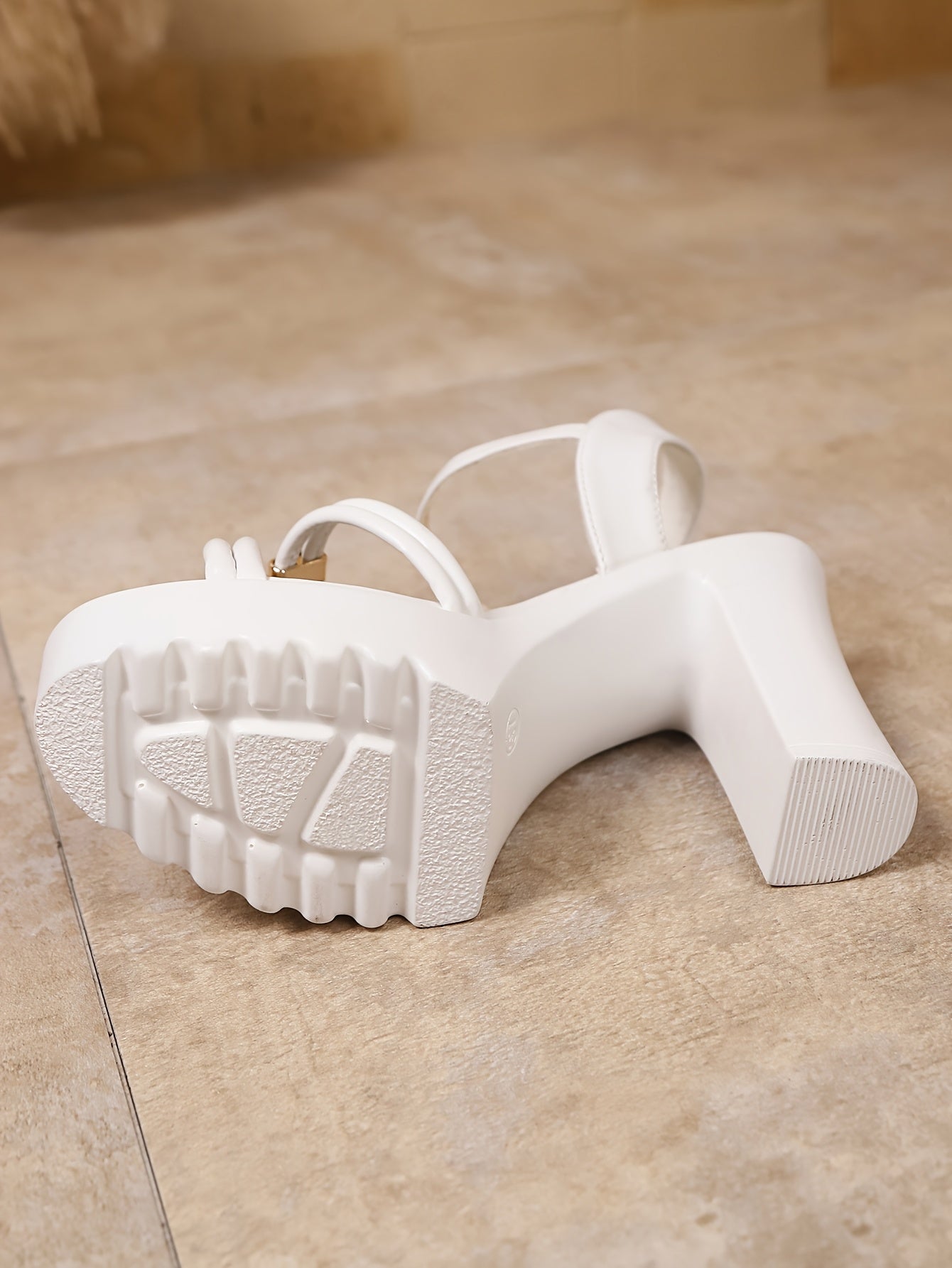 Women's Chunky Platform High Heel Sandals - Elegant Open-Toe Summer Shoes with Ankle Strap, Synthetic Cover Upper PU Sole, White Versatile Dressy Casual Footwear, Chunky Heel Sandals, Formal Casual Wear, Crisscross Ankle St