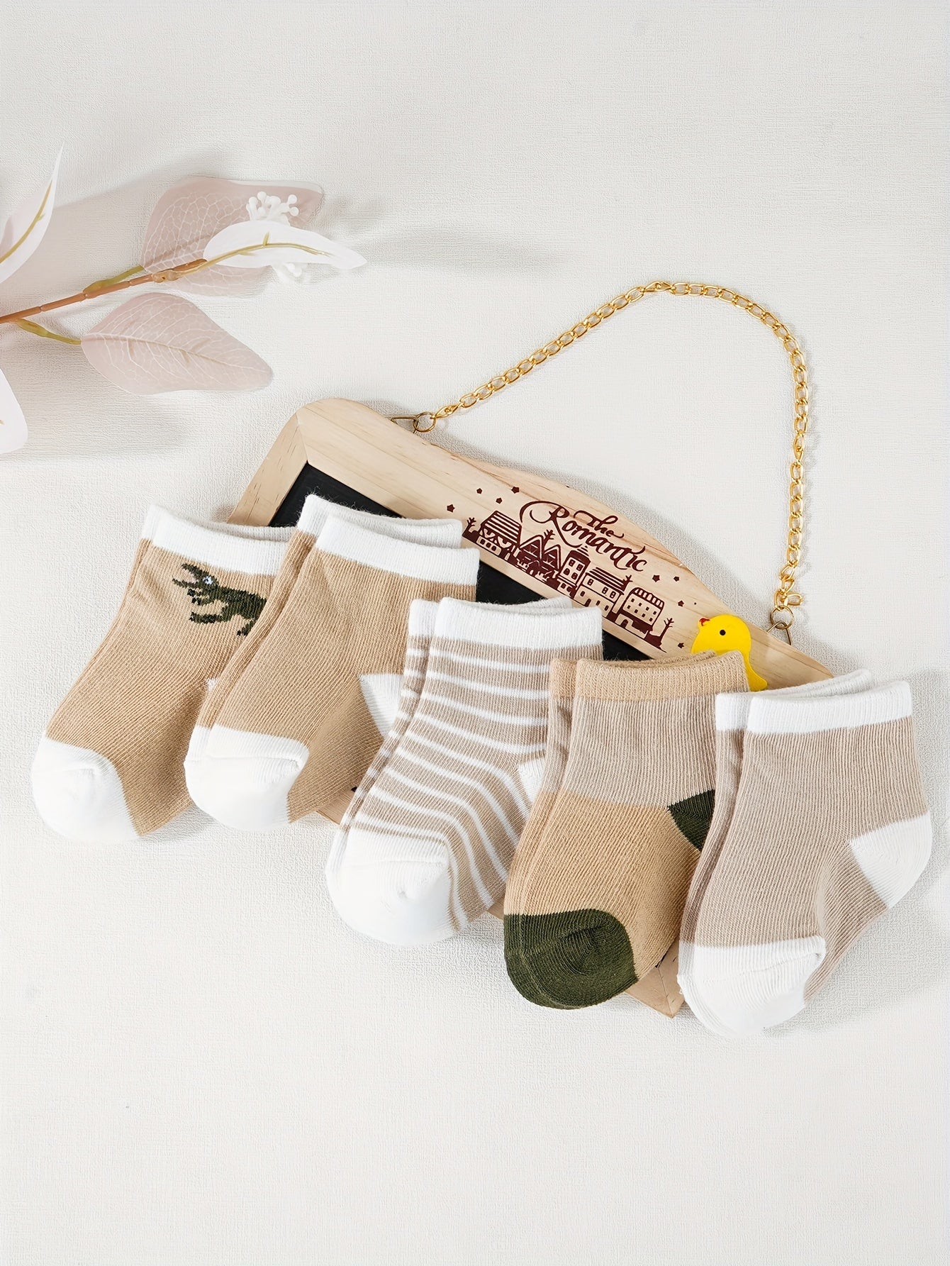 5 Pairs of Youngsters and Youngsters Socks for Boys and Girls, Breathable and Sweat-absorbing Socks for Youngsters, Suitable for Home Wear All Seasons