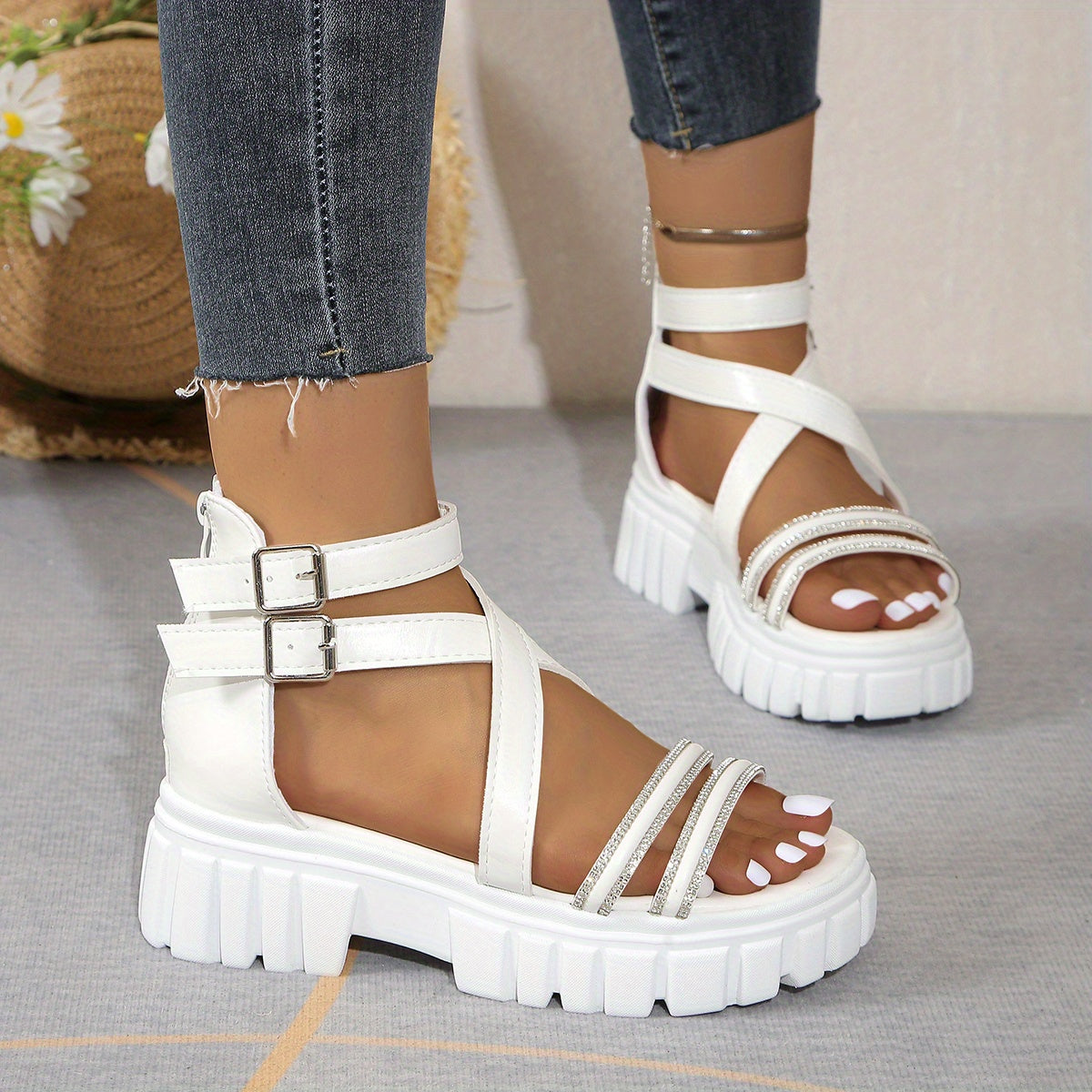 Women'S Summer Chunky Platform Sandals - Open-Toe Design with Adjustable Buckle Straps, White Faux Cover Thick TPR Sole for Beach, Casual Everyday Wear, Strappy Sandals, Beach Footwear, Stylish Footwear, Durable Footwear