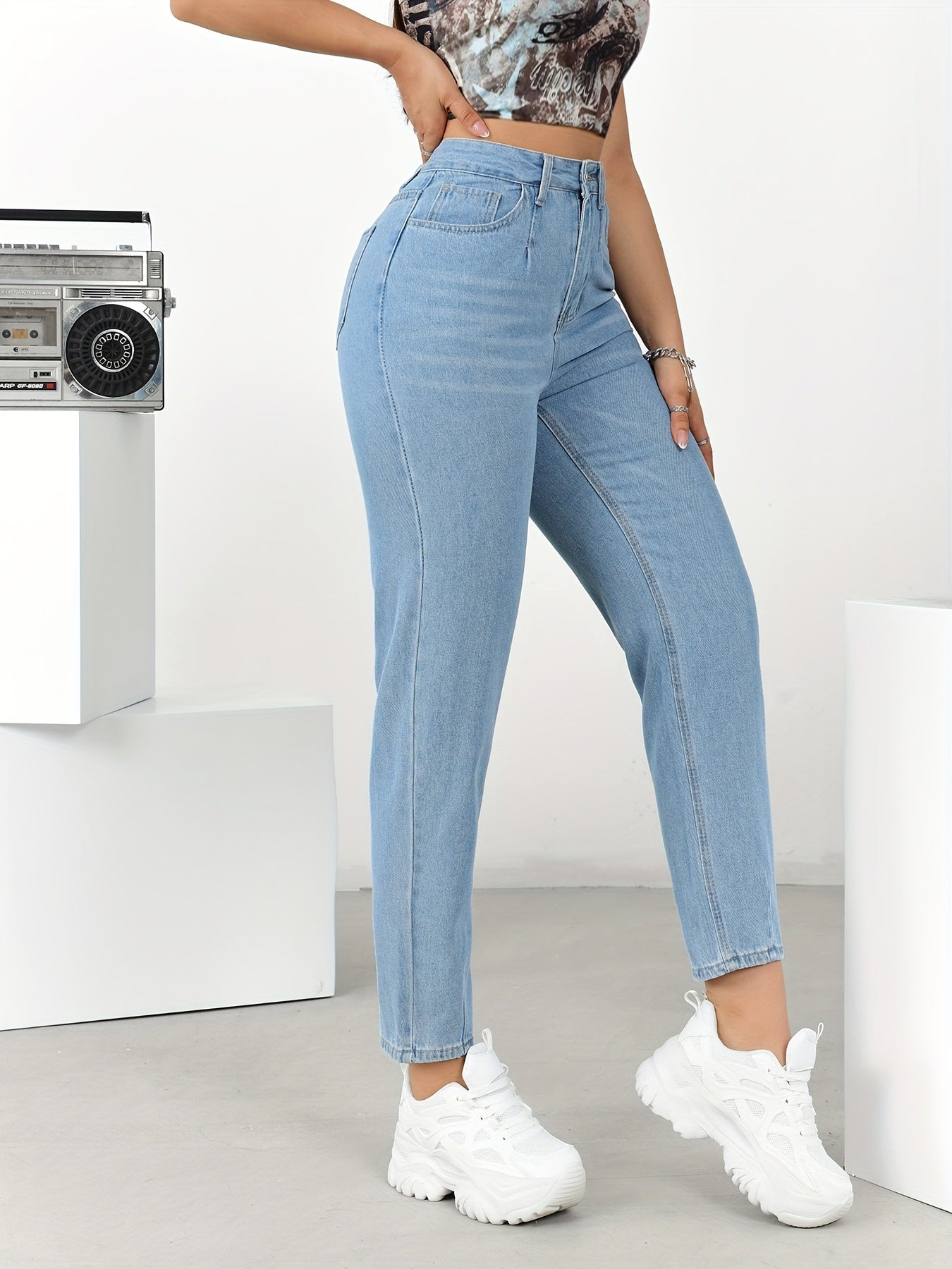 SLRO Women's High Waist Cropped Jeans Casual Button Fly Denim Pants with Non-Stretch Cotton Blend and Ombre Pattern for All Seasons