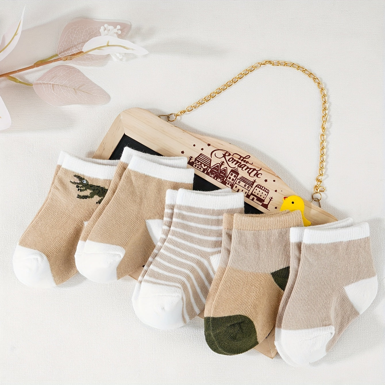 5 Pairs of Youngsters and Youngsters Socks for Boys and Girls, Breathable and Sweat-absorbing Socks for Youngsters, Suitable for Home Wear All Seasons