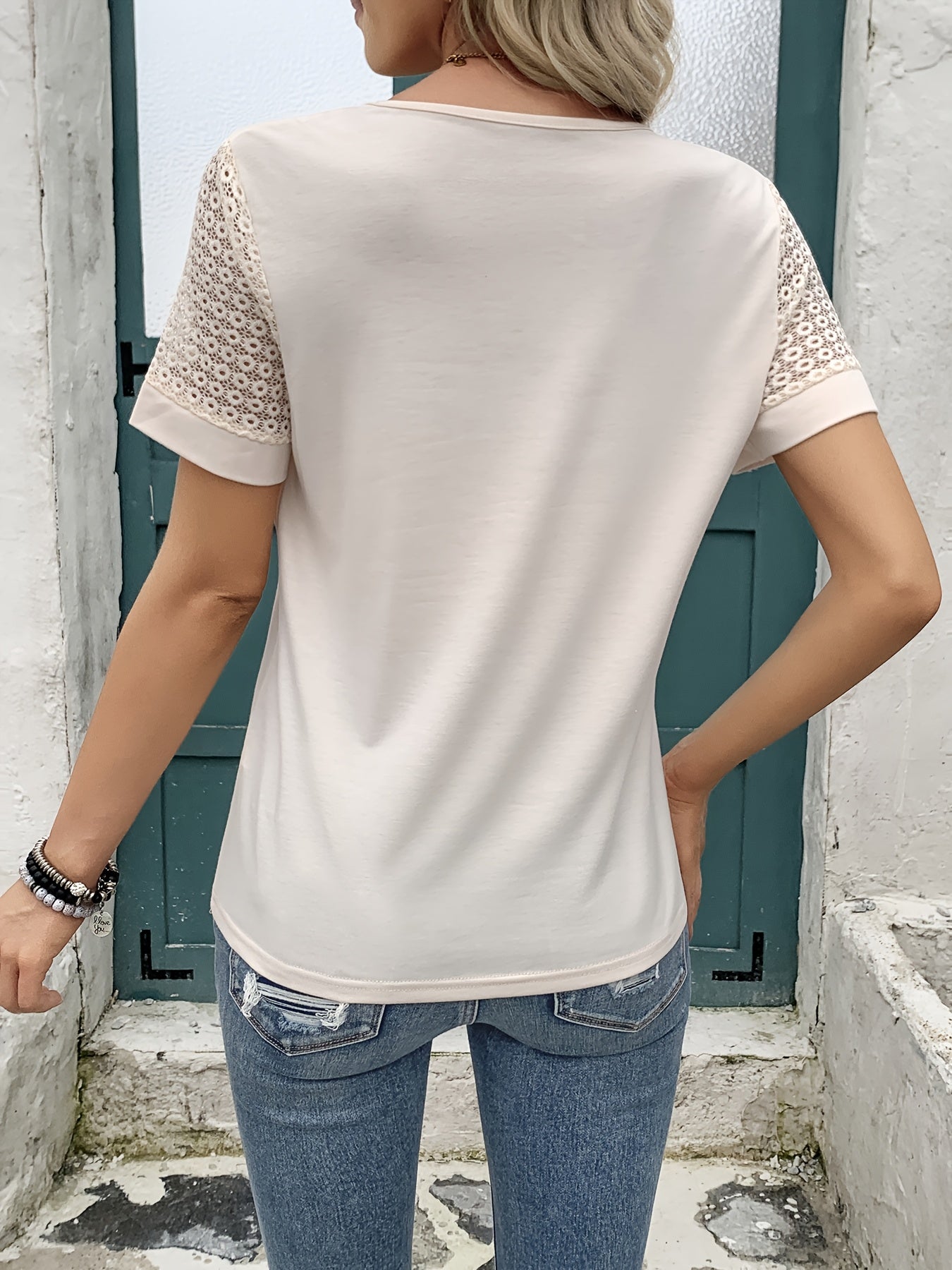 Yuelei Contrast Lace Splicing V-Neck Short Sleeve
