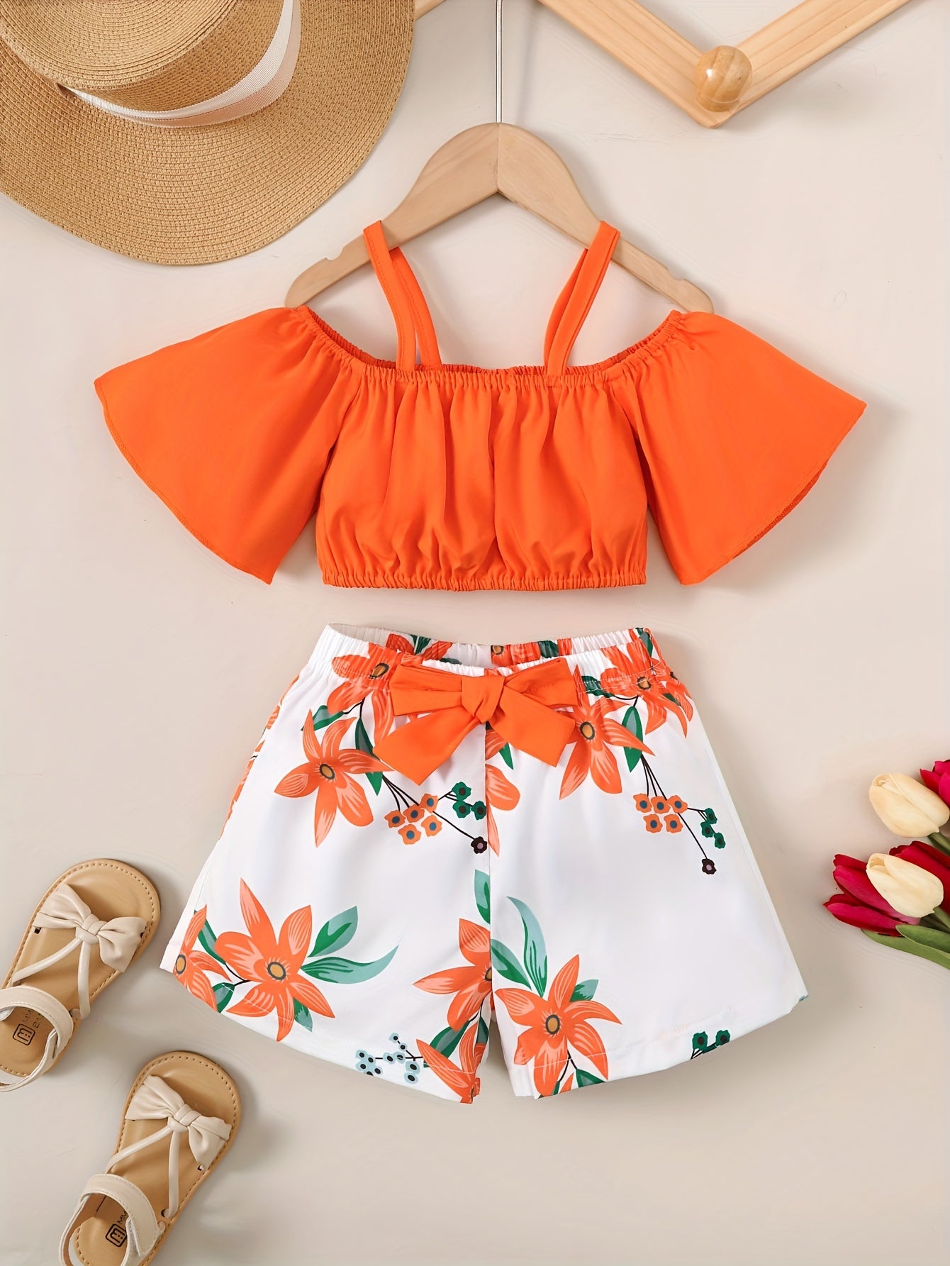 Girls' Shorts Set Two-piece Set Summer Casual Vacation Style Romantic Floral Print Shorts Set Girls' Summer Cool Off-the-Shoulder Strap Top + White Print Shorts Two-piece Set