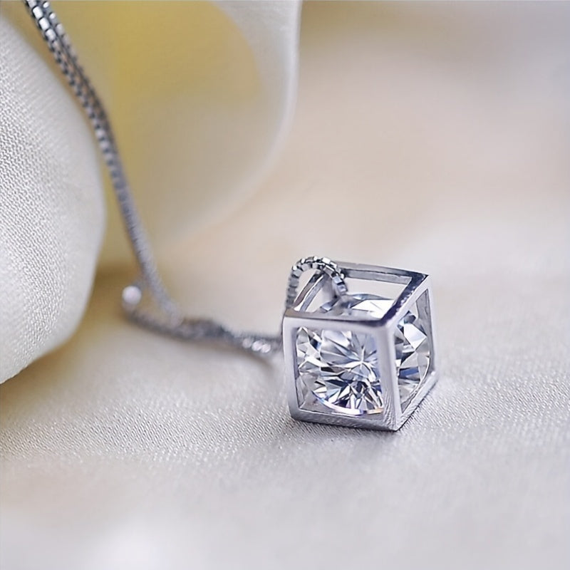 1pc Elegant Square Pendant Necklace, Cubic Zirconia, Alloy, Clavicle Chain for Women, Daily Wear Jewelry, All Seasons Compatible