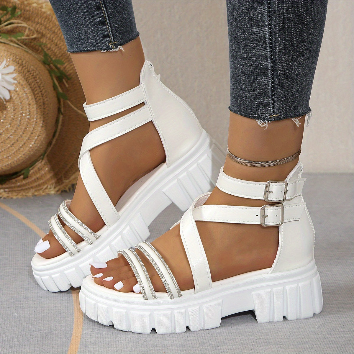 Women'S Summer Chunky Platform Sandals - Open-Toe Design with Adjustable Buckle Straps, White Faux Cover Thick TPR Sole for Beach, Casual Everyday Wear, Strappy Sandals, Beach Footwear, Stylish Footwear, Durable Footwear