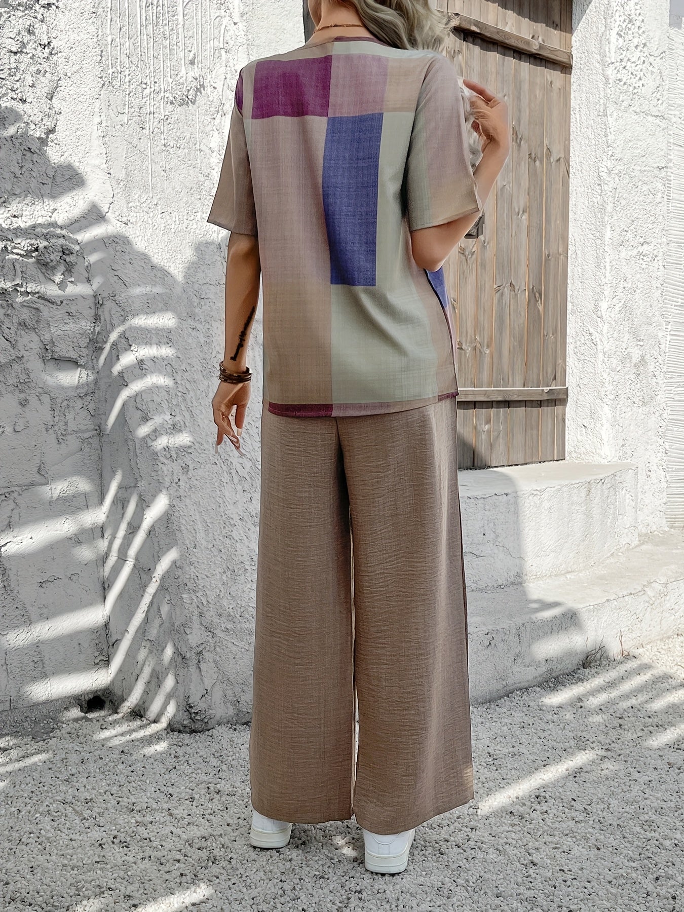 Elegant Patchwork Women'S Fashion Suit - Short Sleeve, Crew Neck, Polyester, Spring/Summer Collection, Casual Attire|Modern Casualwear|Polyester Fabric