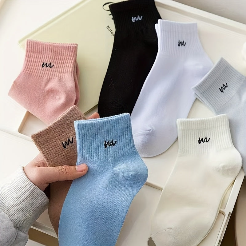 7 Pairs of Spring And Summer Casual Sports Socks, Breathable And Sweat-Absorbing, Simple And Versatile Women'S Ankle Socks.
