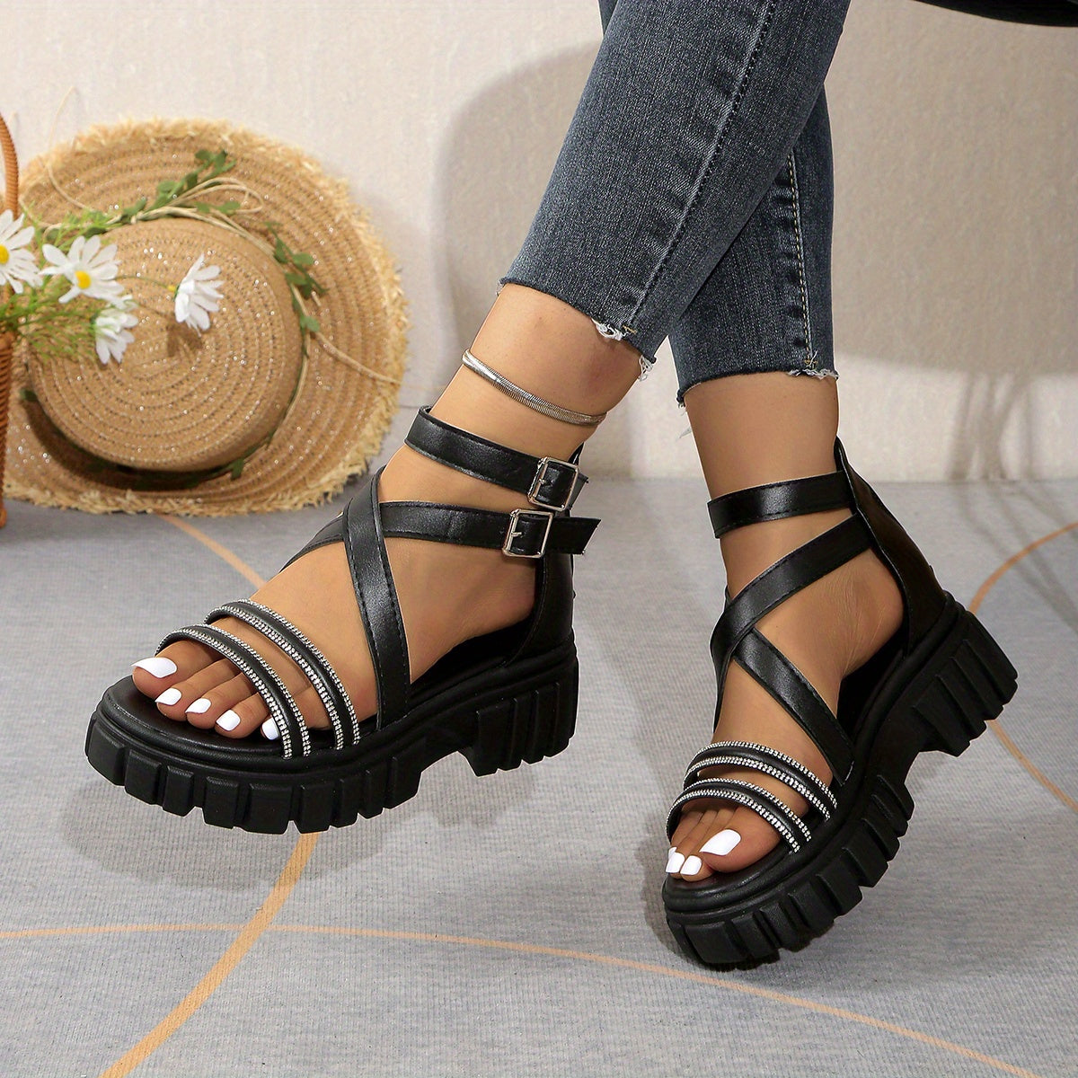 Women'S Summer Chunky Platform Sandals - Open-Toe Design with Adjustable Buckle Straps, White Faux Cover Thick TPR Sole for Beach, Casual Everyday Wear, Strappy Sandals, Beach Footwear, Stylish Footwear, Durable Footwear