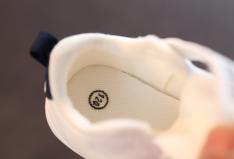 Casual Comfortable Footwear for Infants and Toddlers, Non-Slip Sole Walking Shoes for Boys and Girls, Spring and Autumn Seasons