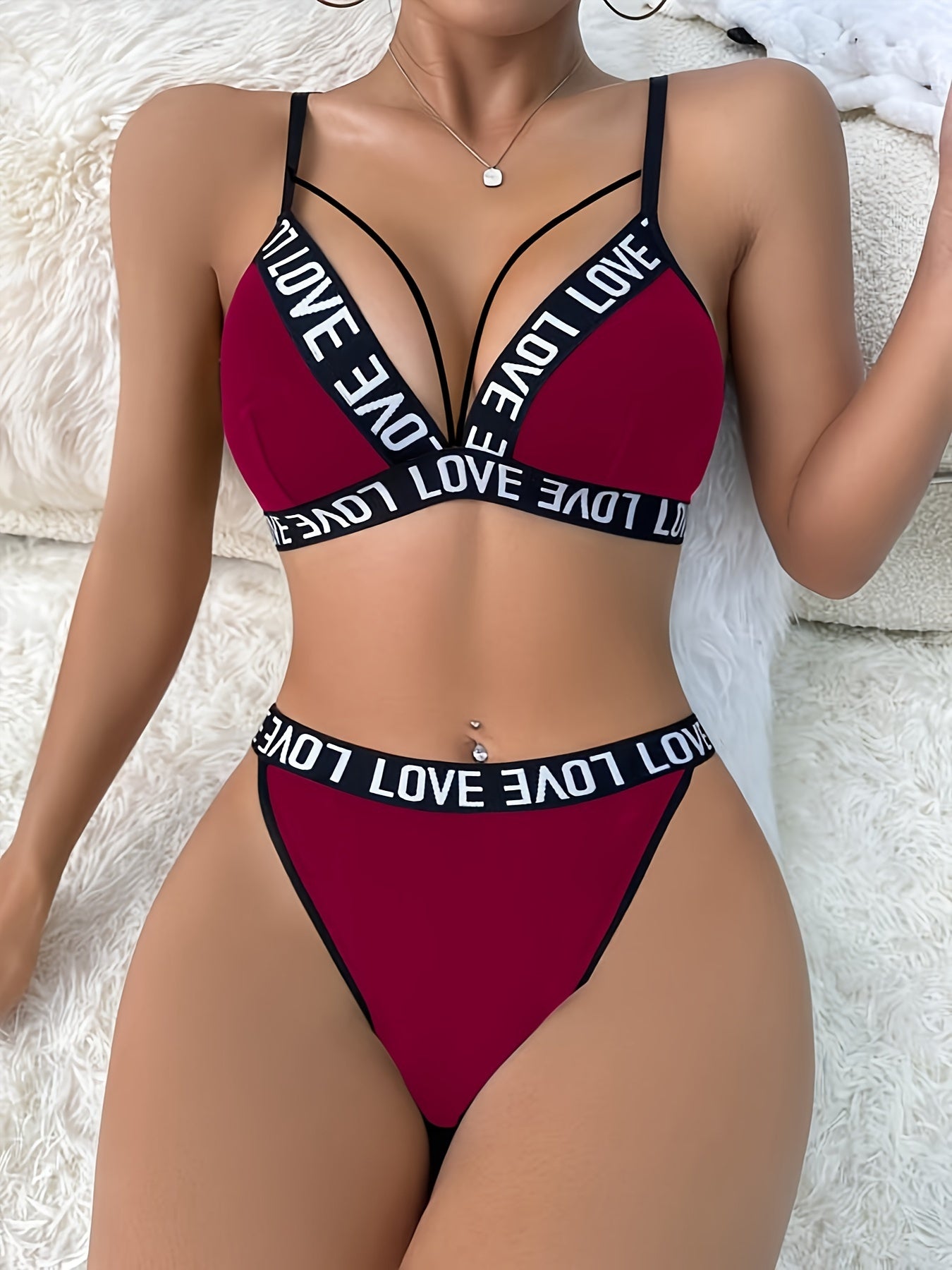 Letter Tape Cut Out Bra & Panty, Strappy Bra & Panties ներքնազգեստի հավաքածու, Կանացի ներքնազգեստ և ներքնազգեստ