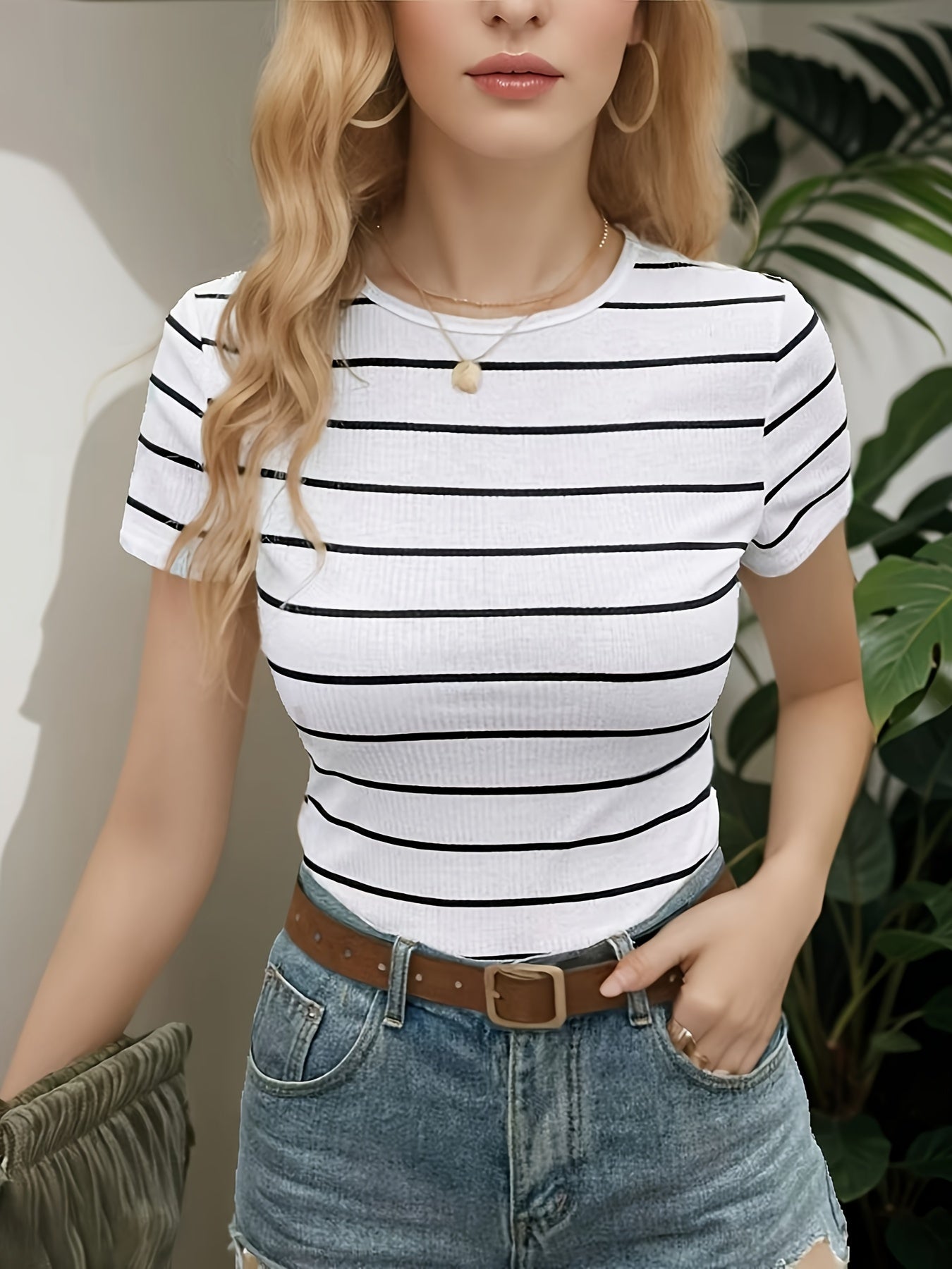 Women's Slim Fit Striped Short Sleeve T-Shirt - Black & White Horizontal Stripes, Round Neck, Breathable Summer Casual Top, Machine Washable, Everyday Fashion, Sophisticated Casual, Quality Casualwear, Relaxed Outfit, Classic