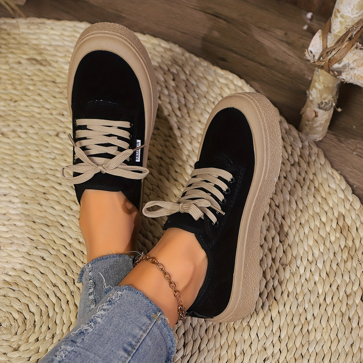 Women's Casual Lace-Up Shoes, Low-Top Round Toe, Black PVC Sole
