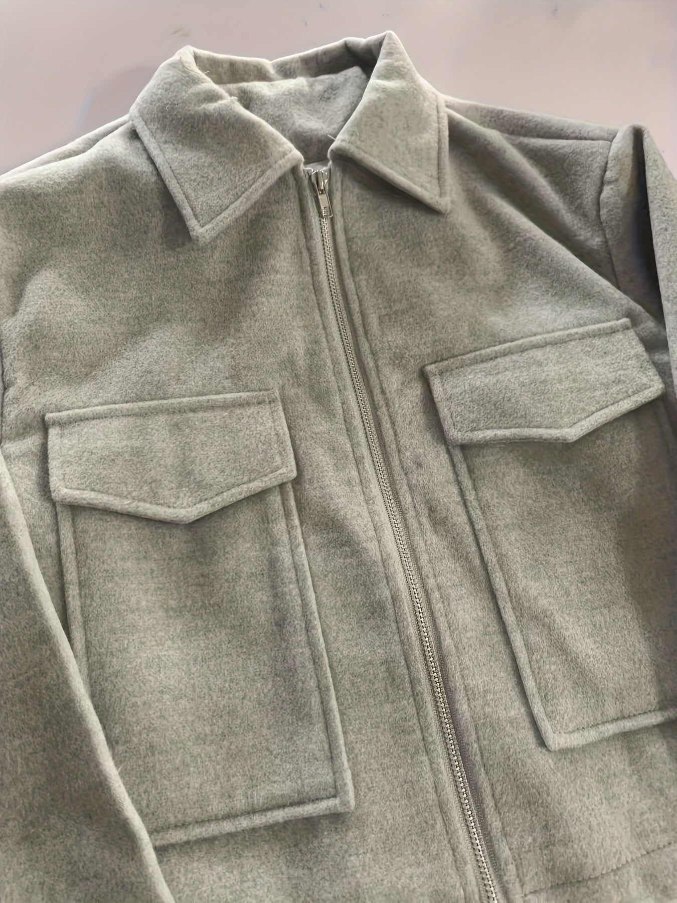 Women's Solid Full-Zip Winter Jacket with Structured Collar