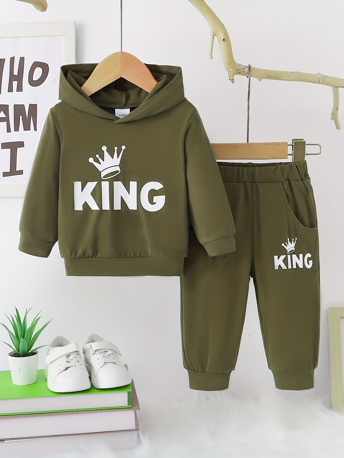 2 հատ Baby Boy's Casual Fashion Outfit Hooded KING Print երկարաթև մարզաշապիկ + շալվար բացօթյա հավաքածու