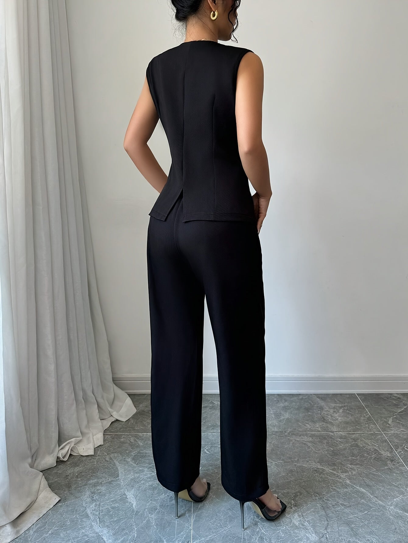 Elegant Crew Neck Pantsuit, Solid Color Sleeveless Suit, Polyester Blend Woven Fabric, Chic Office Wear for Women, for Spring/Fall