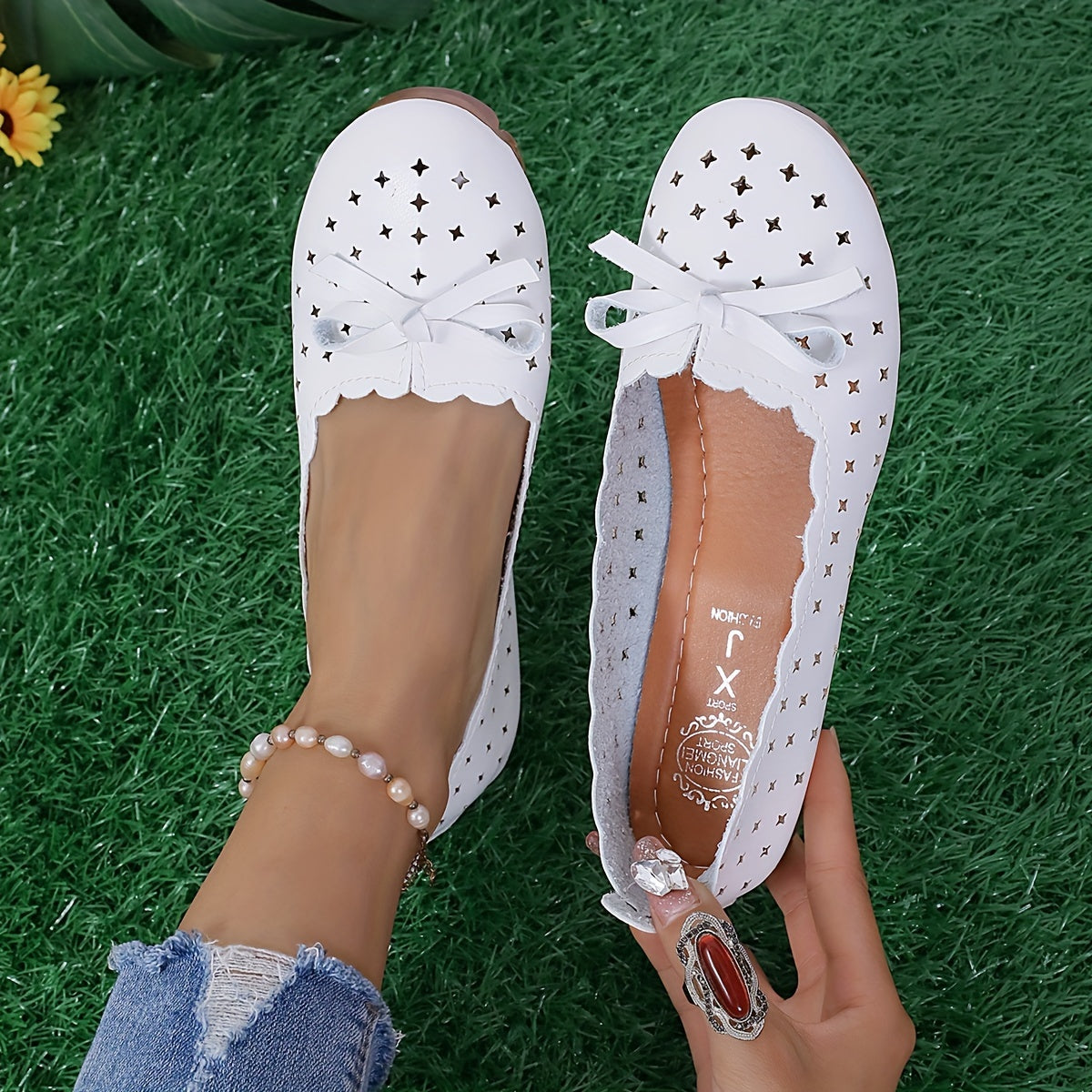 Women'S Non-Slip Soft-Soled Loafers with a Bow, New Summer Breathable Versatile Hollow-Out Flat Shoes for Nurses.