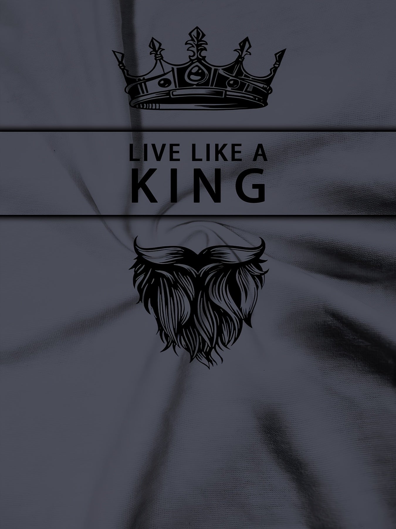 Men's 3D Digital Print T-Shirt with Crown "LIVE LIKE A KING" Slogan - Casual Round Neck Regular Fit Machine Washable Graphic Tee for Casual Attire, Streetwear Fashion, Bold Statement Shirt, Durable Fabric Shirt