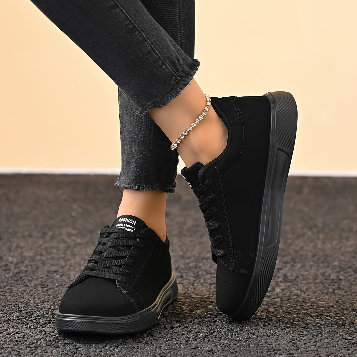 Women'S Simple Solid Black Lace-Up Flats, Comfortable Skate Shoes, Casual Versatile, for Couples, with Stability Support, Lightweight EVA Sole, for All-Season Road Running, Daily Wear, Outdoor Hiking, Sports