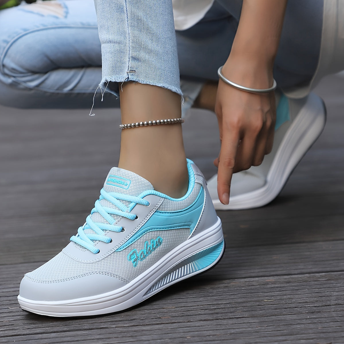 Women's Breathable Mesh Platform Sneakers, Casual Lace Up Outdoor Shoes, Comfortable Low Top Shoes Plus Size