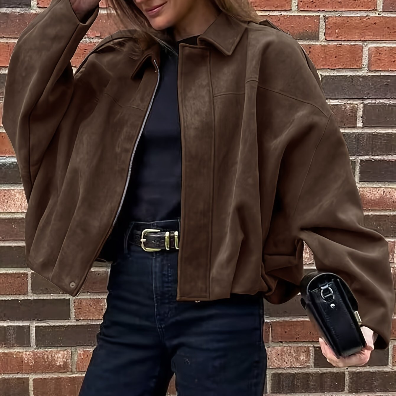 Կանացի վինտաժային բոմբեր բաճկոն - ազատ չափի երկար թևքով, կայծակաճարմանդով և իջեցված ուսերով, շագանակագույն առօրյա վերնազգեստ աշուն/ձմեռ համար, չձգվող գործվածք, իդեալական է առօրյա հագուստի համար, աշուն-ձմեռ բաճկոն | Վինտաժային բոմբեր ոճ | Zipp