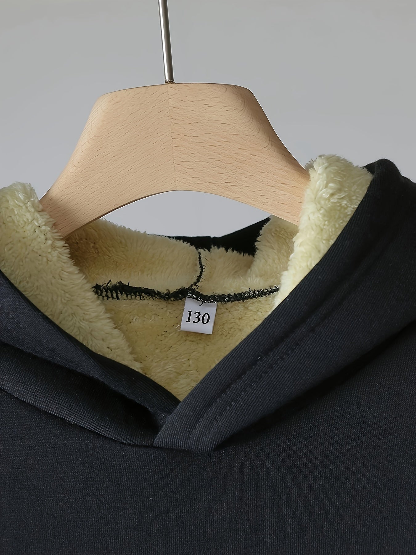 Two-piece set for children with velvet, new 2023 Men's hooded sweatshirt for medium and large children, thick and warm, fashionable and handsome, loose Men's winter clothing, black handsome sports and casual suit, thick coat,