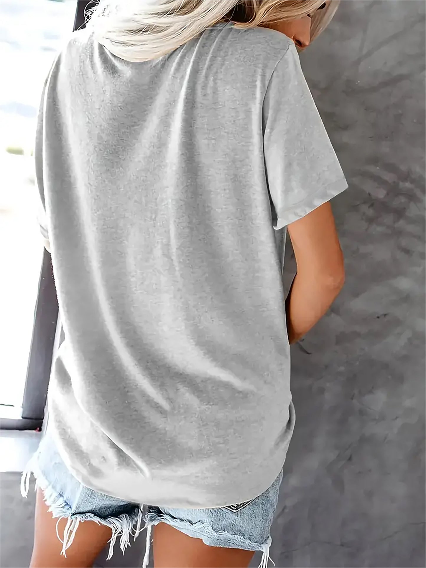 Women'S Y2K V-Neck Short Sleeve T-Shirt - Casual & Comfortable Geometric Pattern, Regular Fit All-Season Top for Casual Attire, Everyday Tshirt | Y2K Fashion | Comfortable Fit