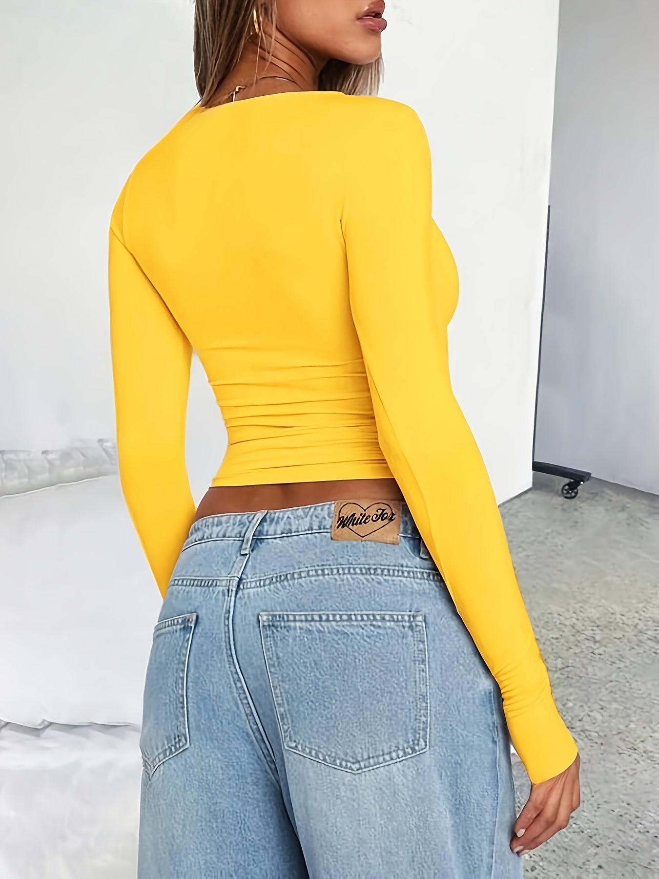 Women's Y2K Style Solid Color Crew Neck Long Sleeve T-Shirt, Polyester Knit Fabric, Skinny Fit, Short Length Pullover for Spring/Fall, Ladies T Shirts