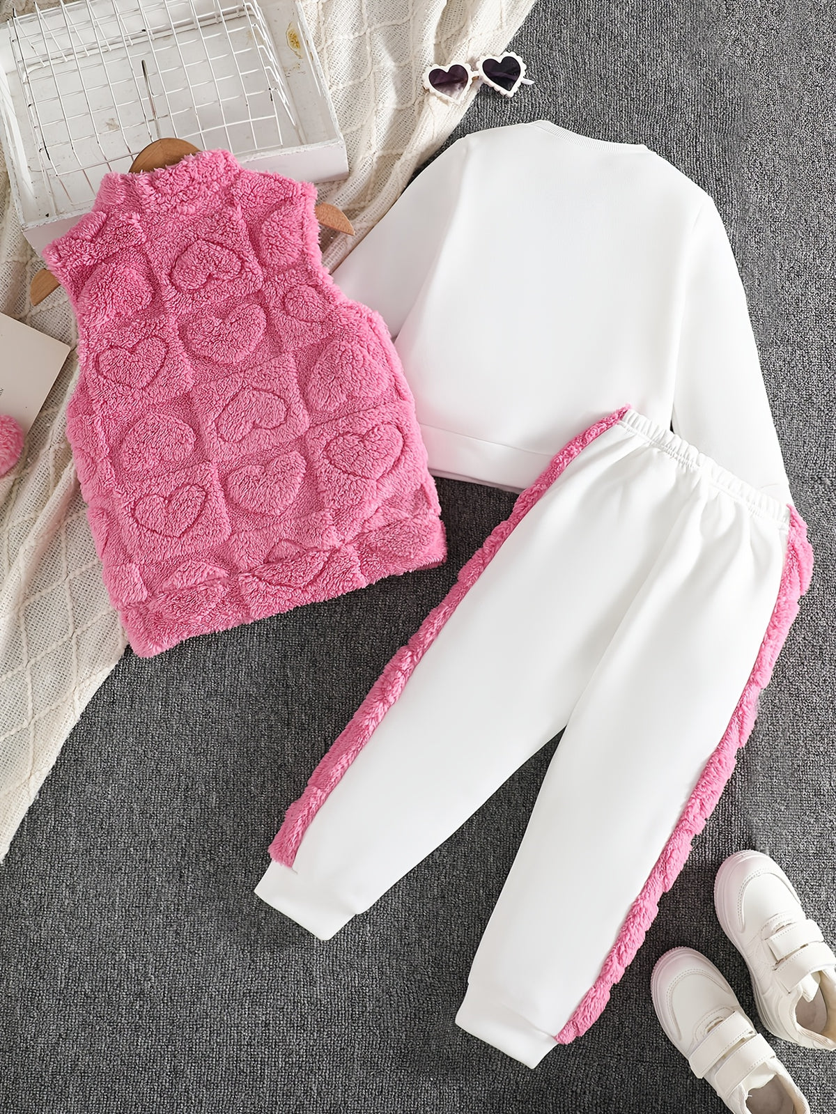 Girls 3-Piece Heart Pattern Fall/Winter Casual Set - ayq