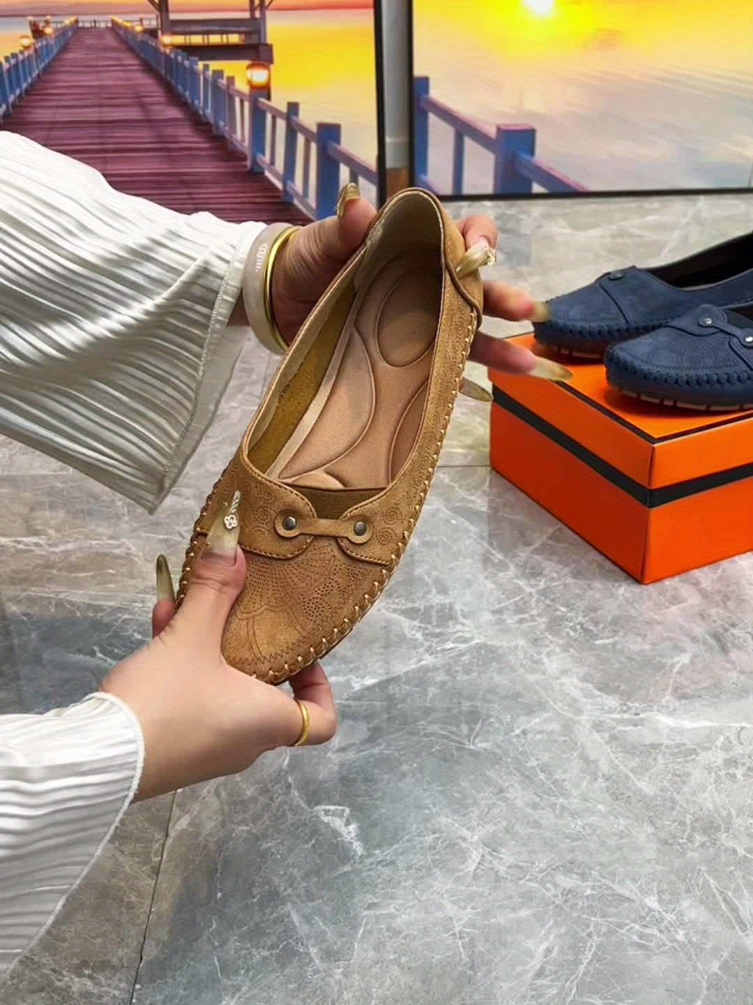 Large Size Trendy Retro Lightweight Metal Buckle Decorative Comfortable Soft Versatile Women's Flat Slip-On Shoes