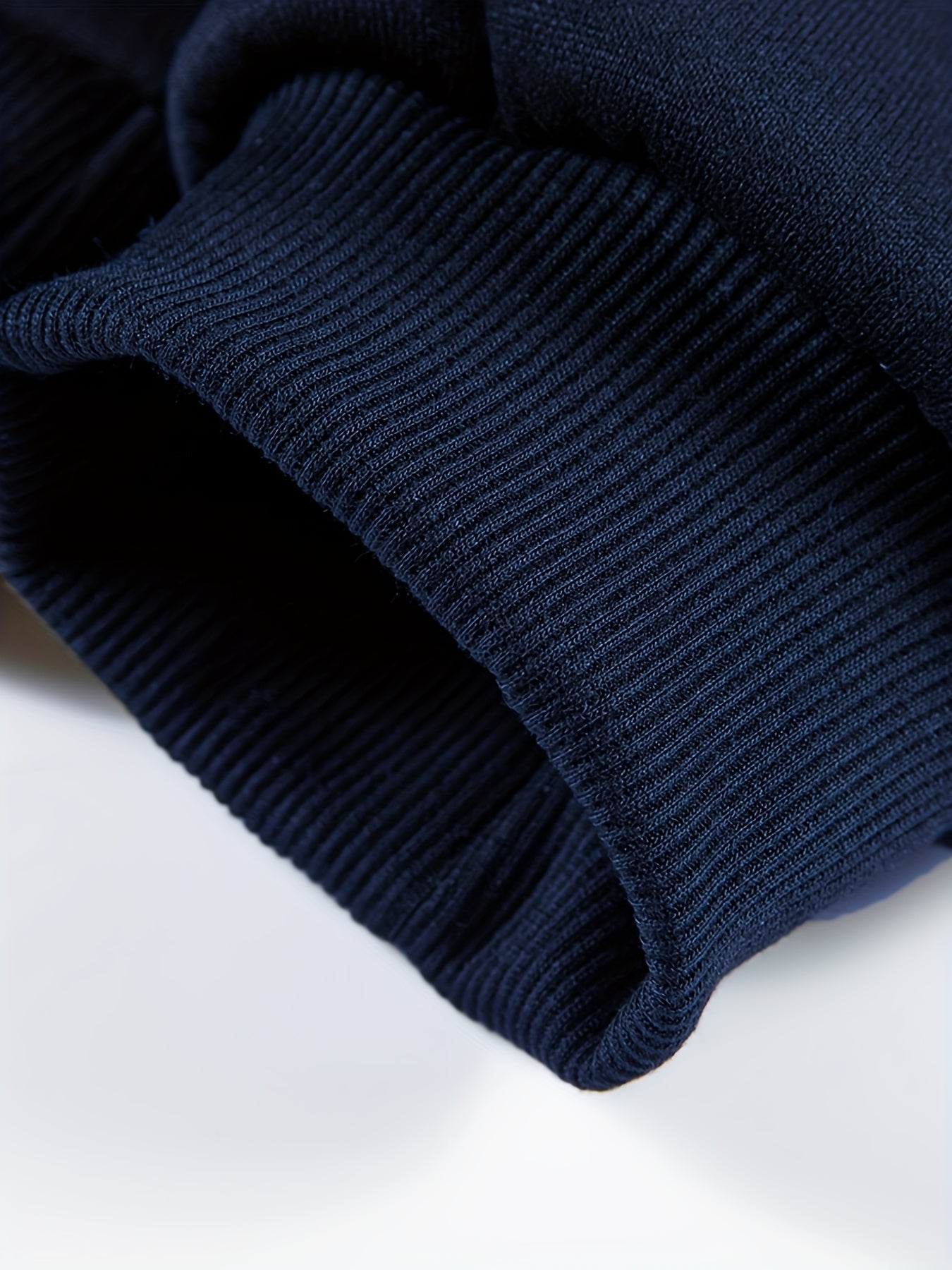 Men'S Autumn And Winter Two-Piece Suit, 1 Hooded Sweatshirt And 1 Pair of Casual Sweatpants, Loose Version, Comfortable to Wear, Very Suitable for Autumn And Winter Sports And Leisure Running Wear