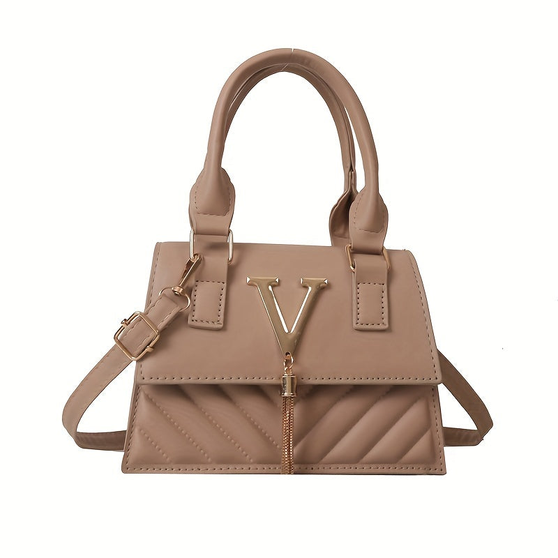 Նորաձև շղթայական պայուսակներ կանանց համար, գարուն-ամառ 2024 թվականի նոր հավաքածու, բարձրակարգ ռելիեֆային դիզայնով, հարմար է ուսերին, ձեռքին և խաչաձև կրելու համար, ոճային ծոպավոր կախազարդերով։