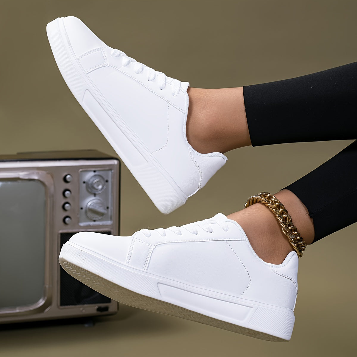 Low-Top Women'S Sneakers, New 2025 Autumn And Winter Breathable Hot-Selling White Shoes, Casual Flat Shoes for Spring And Autumn, All-Season White Women'S Skate Shoes, Perfect Gift for Friends And Family.
