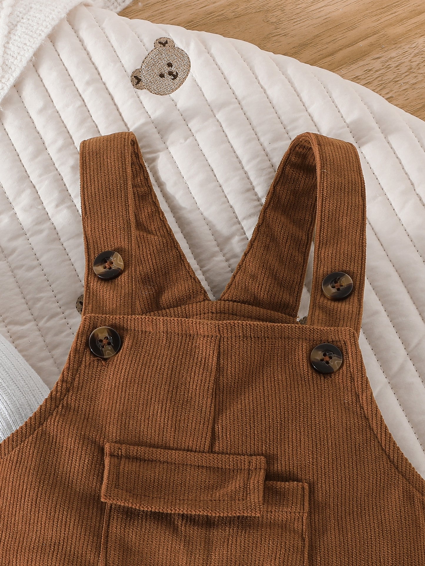 2pcs, Newborn Boy's Long Sleeves High Neck Bear Applique Top & Pocket Overalls Set For Leisure & Outdoor Activities, Meticulously Crafted For Fall And Winter, Outdoor Cloth