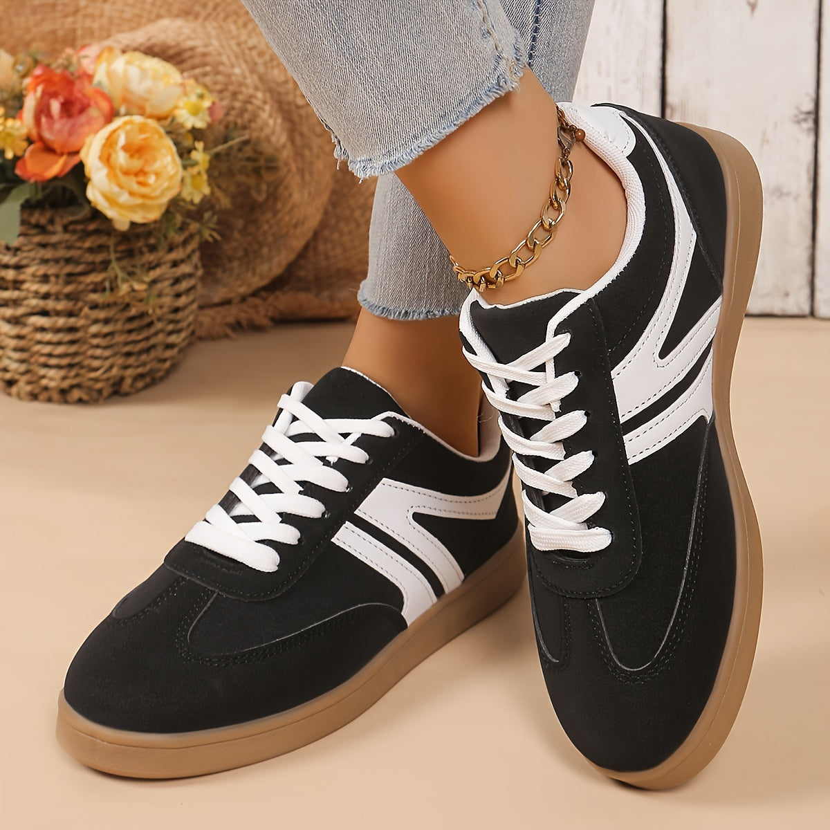 Women's Breathable Knit Sneakers - Lightweight, Comfortable Lace-Up Low Tops in Solid Colors for Summer Walking & Jogging