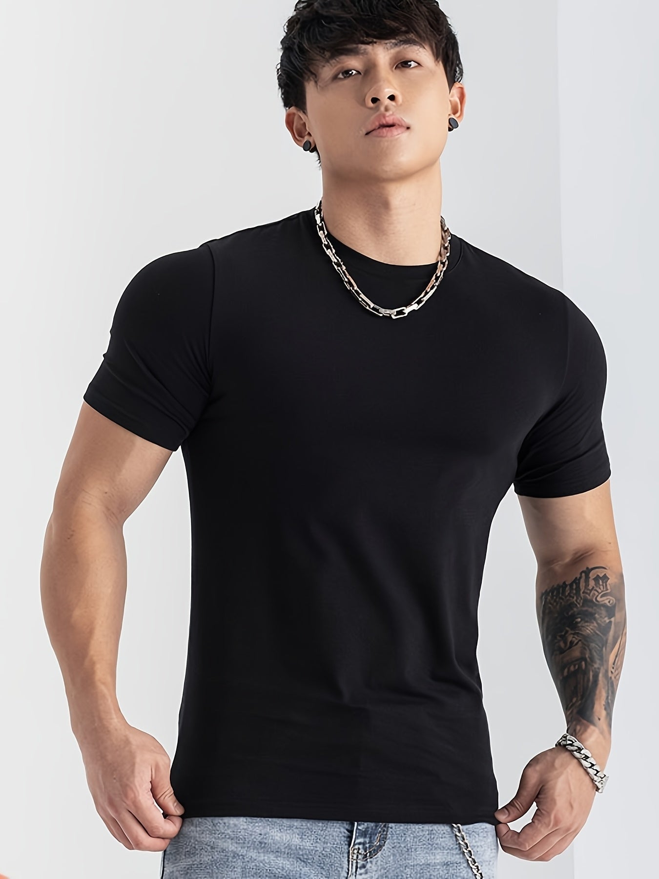 Men's Summer Athletic T-Shirt - Moisture-Wicking Stretch Fabric Slim Fit Round Neck Short Sleeve Tee for Gym, Running, Training - Solid Color Black, Gym Apparel Machine Washable Top, Gym Shirts