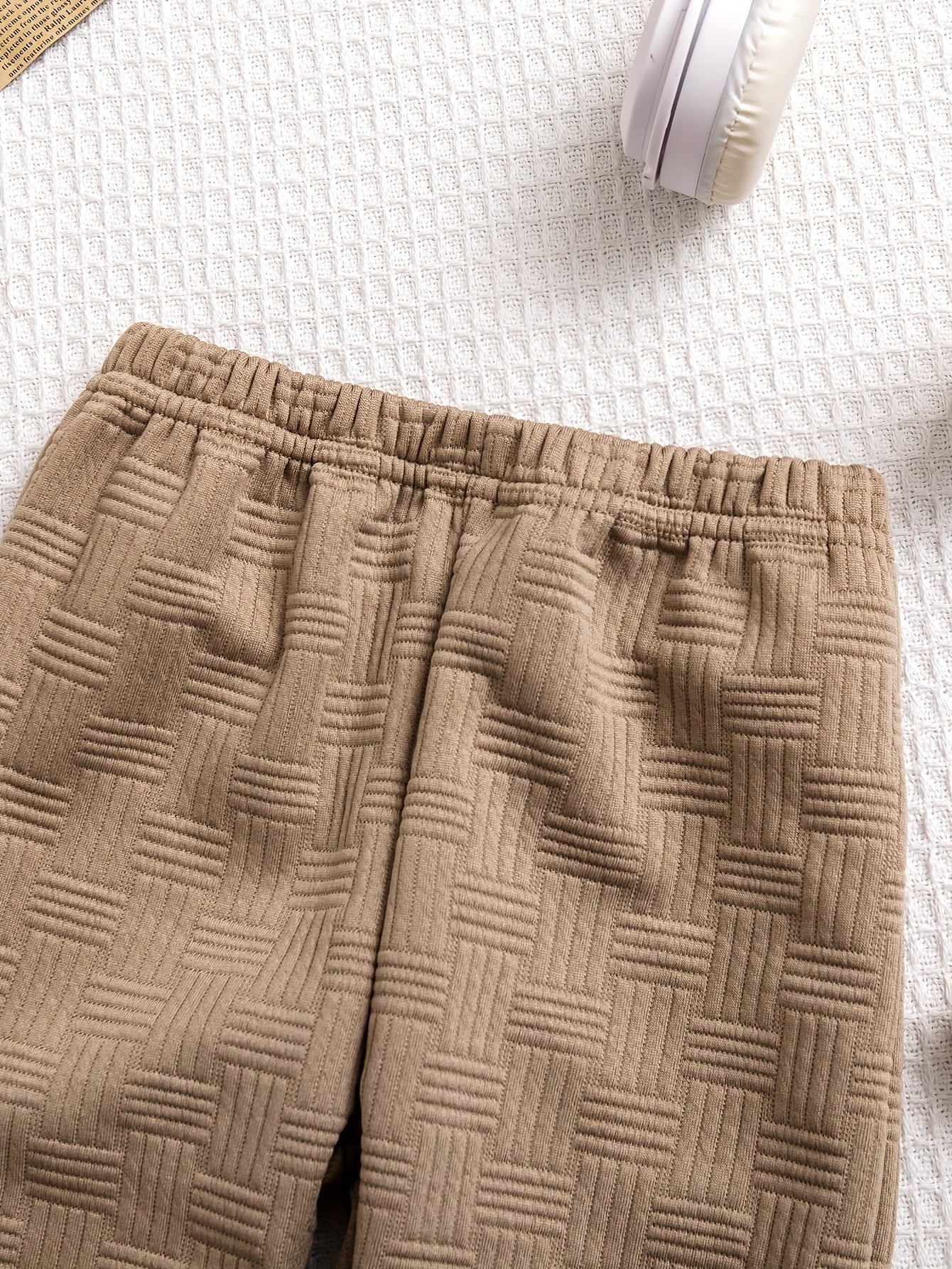 2 հատ տղաների համար նախատեսված աշուն/ձմեռ նորաձև, կողավոր, պատչվորք, սիրուն արջուկ-պանդա օձիքով, ժակարդե միագույն սվիտեր և միագույն ժակարդե տաբատ, ամենօրյա, նորաձև հավաքածու, իդեալական է բացօթյա օգտագործման համար