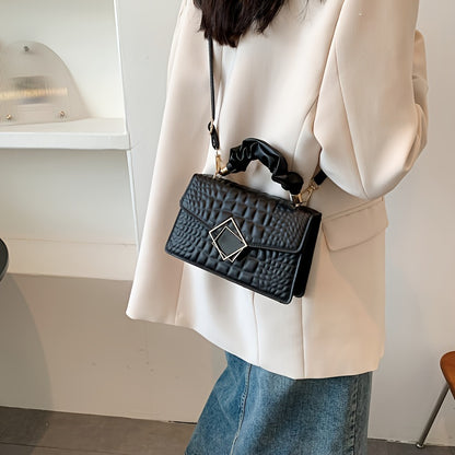 Wrinkled Tote Bag with a Crossbody Design