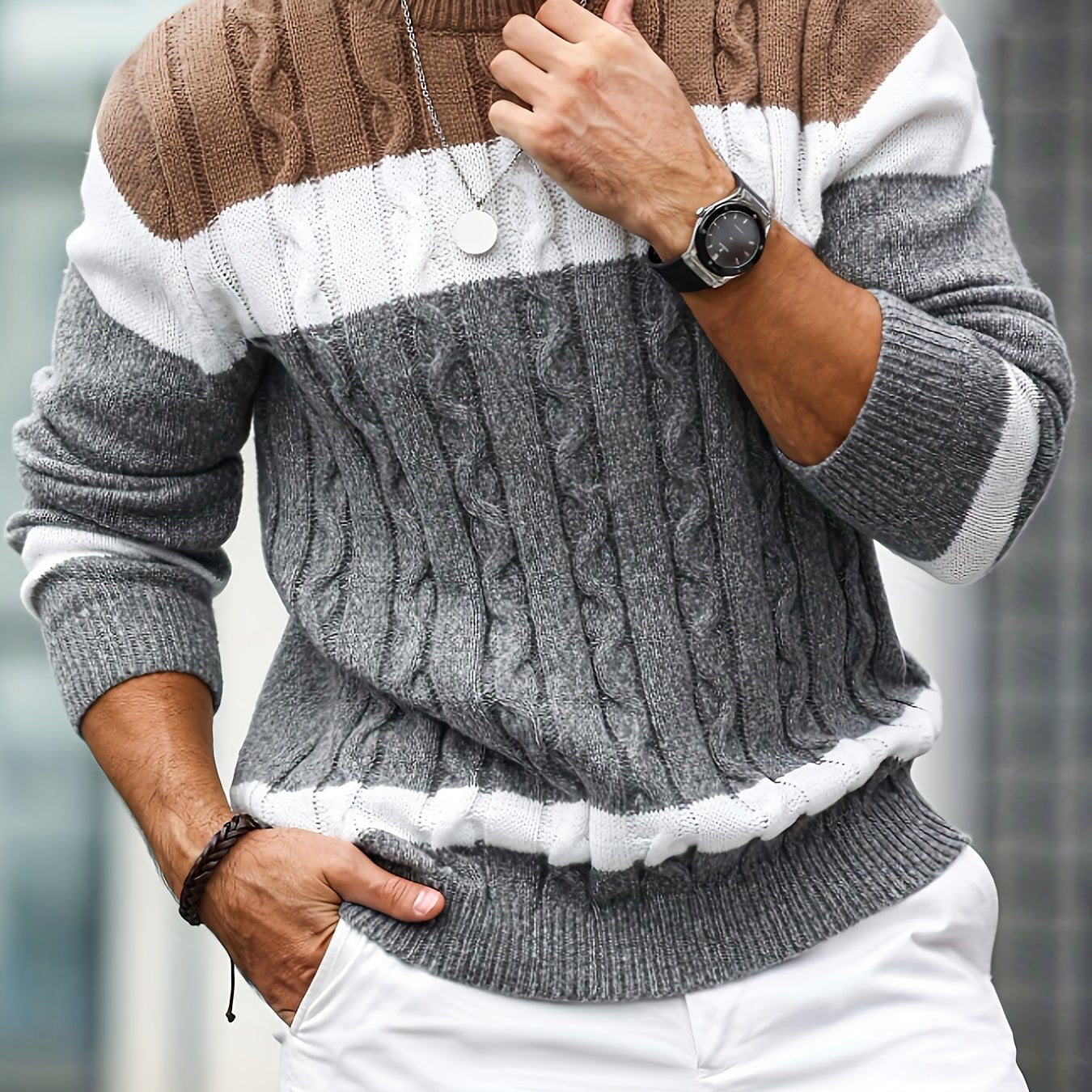 Տղամարդու գունավոր թվիդից տրիկոտաժե սվիտեր, կլոր օձիքով, երկար թևքերով, գունավոր տրիկոտաժե, բաց մոխրագույն՝ գործնական և առօրյա զբոսանքների համար