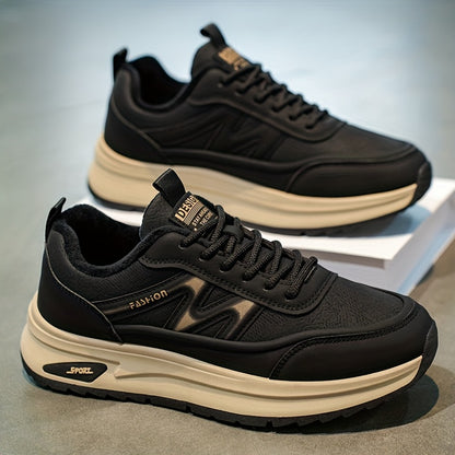 Տղամարդկանց ձմեռային ջերմային ցածրակրունկ սպորտային կոշիկներ՝ տաք, ամբողջությամբ սև, կլոր քթով, կապիչներով, հարմար են բացօթյա, ամենօրյա կրելու համար՝ ռետինե ներբանով և վերին մասով։