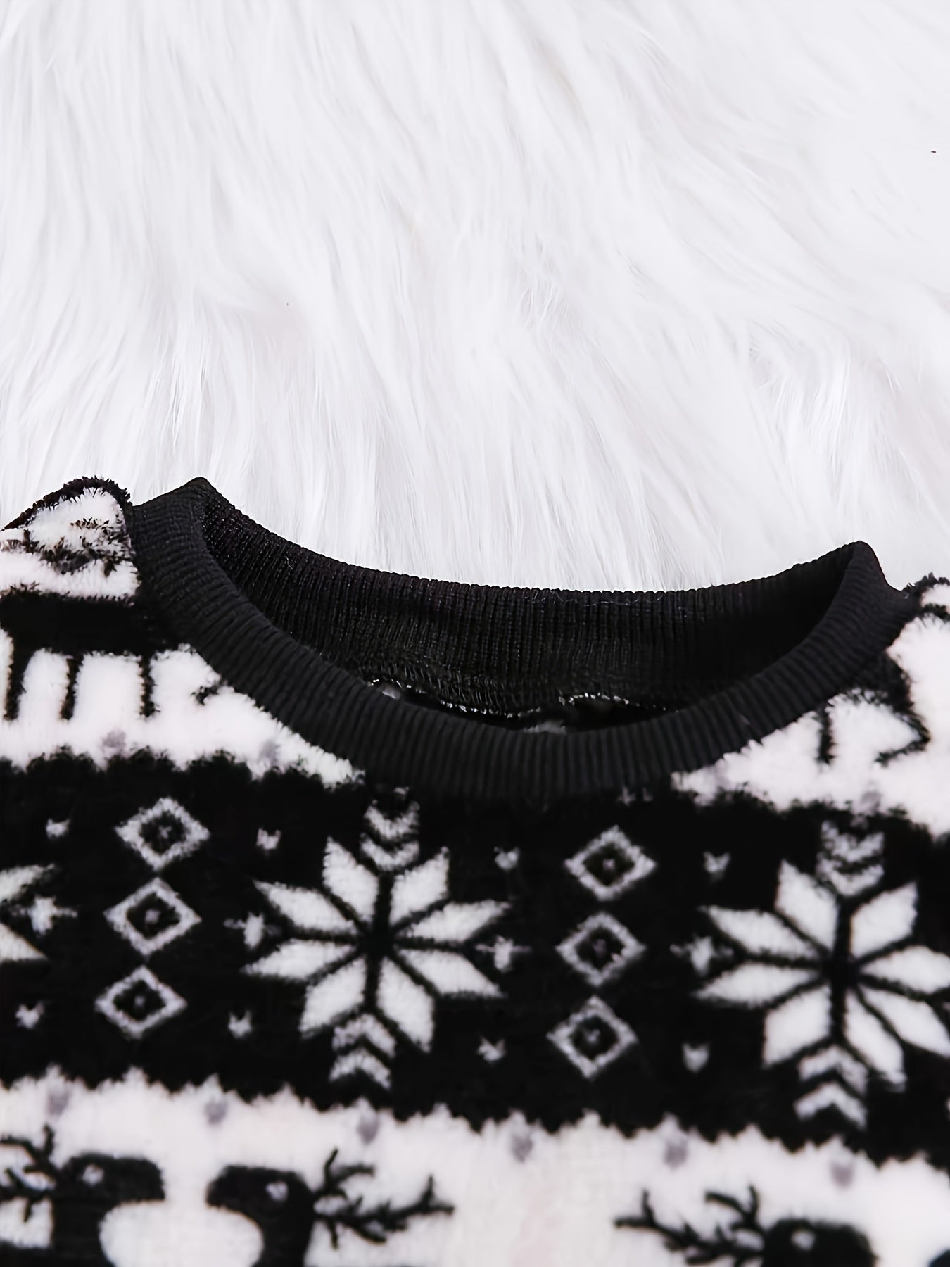 2pcs Girls' Cute Deer Print Fashionable Thick Flannel Set for Autumn/Winter, Soft and Comfortable Warm Outfit, Versatile Casual Attire with Outdoor Activities, Winter Clothing, Autumn Fashion, Stylish Kids' Wear, Playful Desi