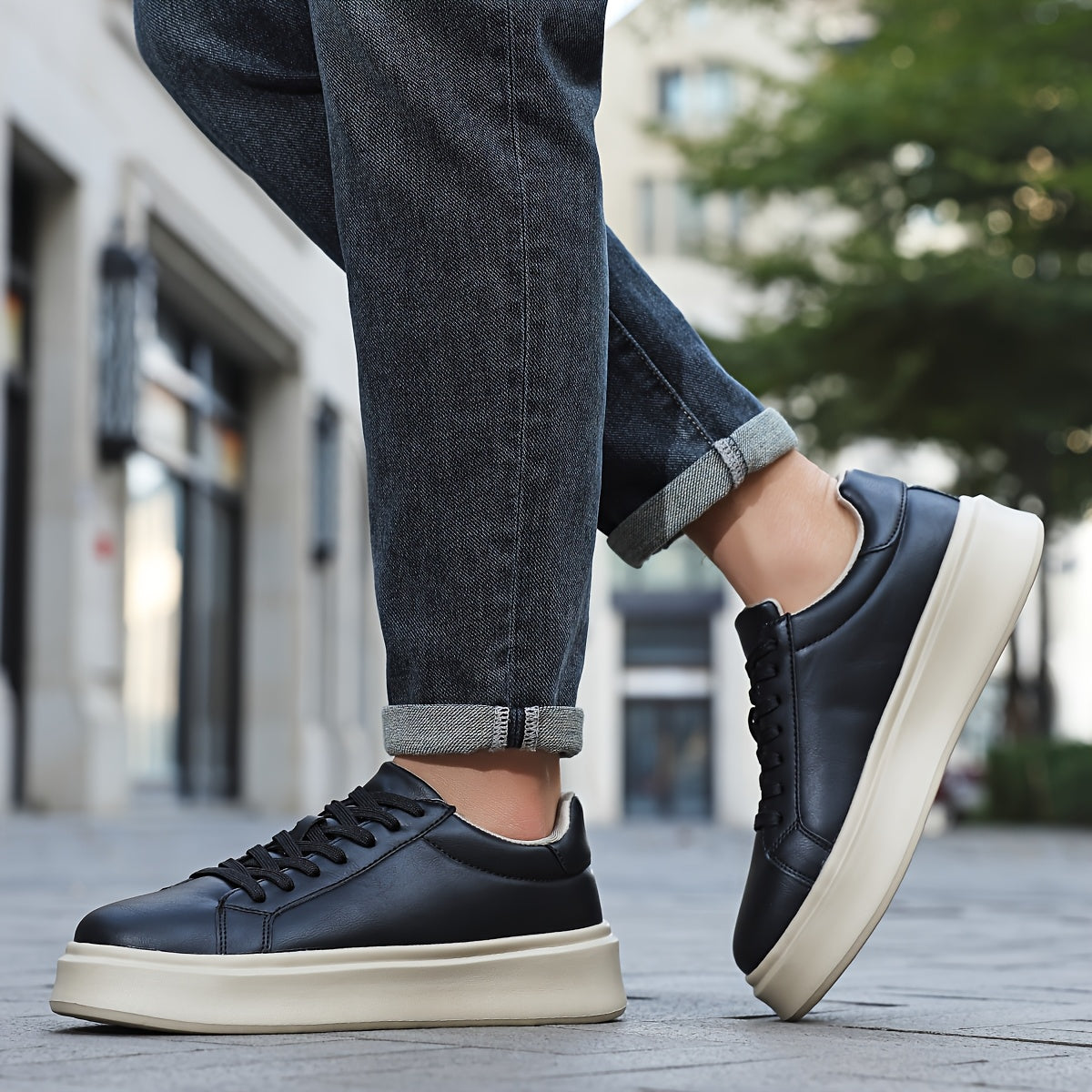 Men's Lightweight Low-Top Skate Shoes with EVA Sole
