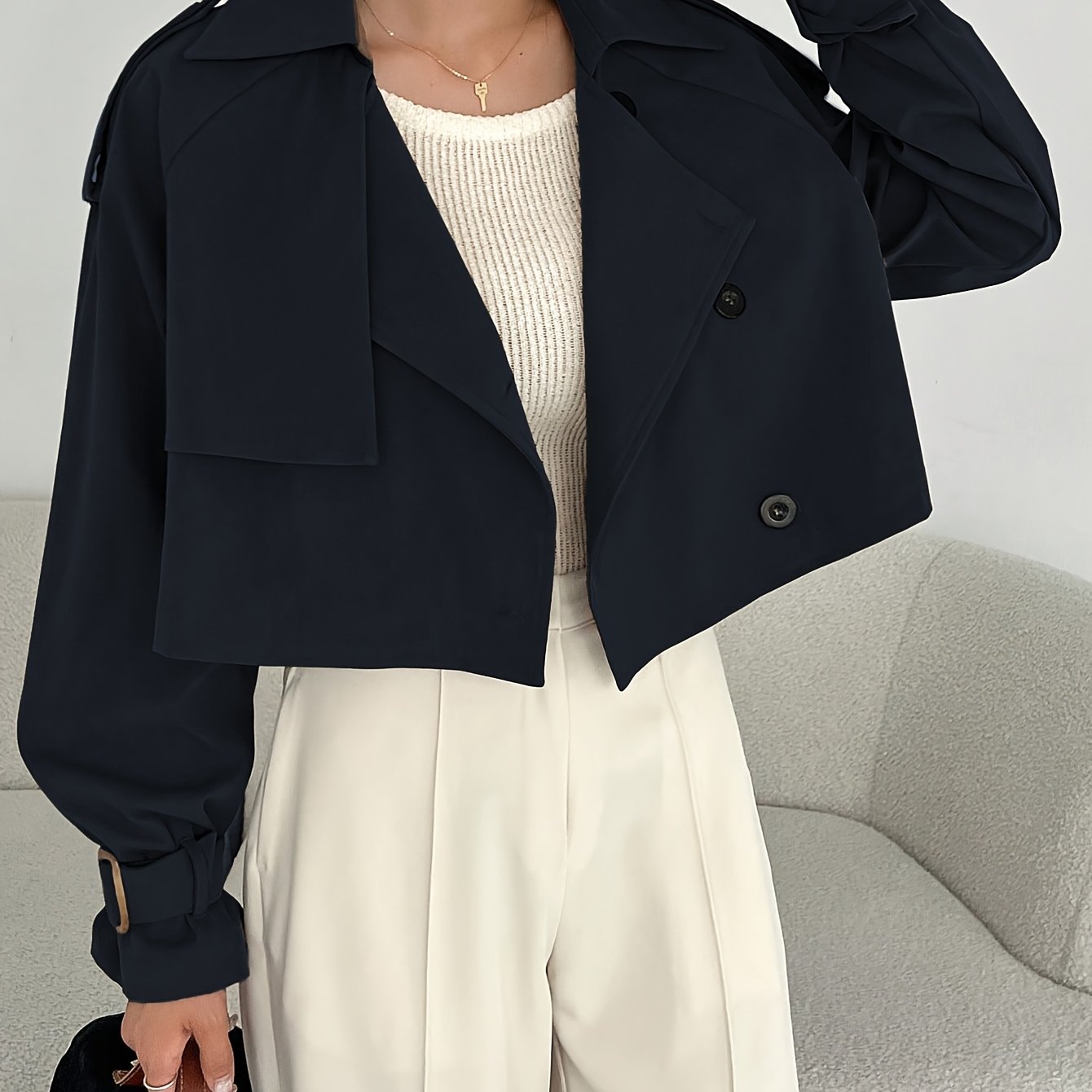 Կանացի էլեգանտ միագույն կարճ քամուց պաշտպանիչ բաճկոն - թեթև, բազմակողմանի վերնազգեստ առօրյա և պաշտոնական հանդերձանքի համար, հեշտ խնամքի համար՝ ձեռքով լվացում/քիմմաքրում, դիմացկուն գործվածք